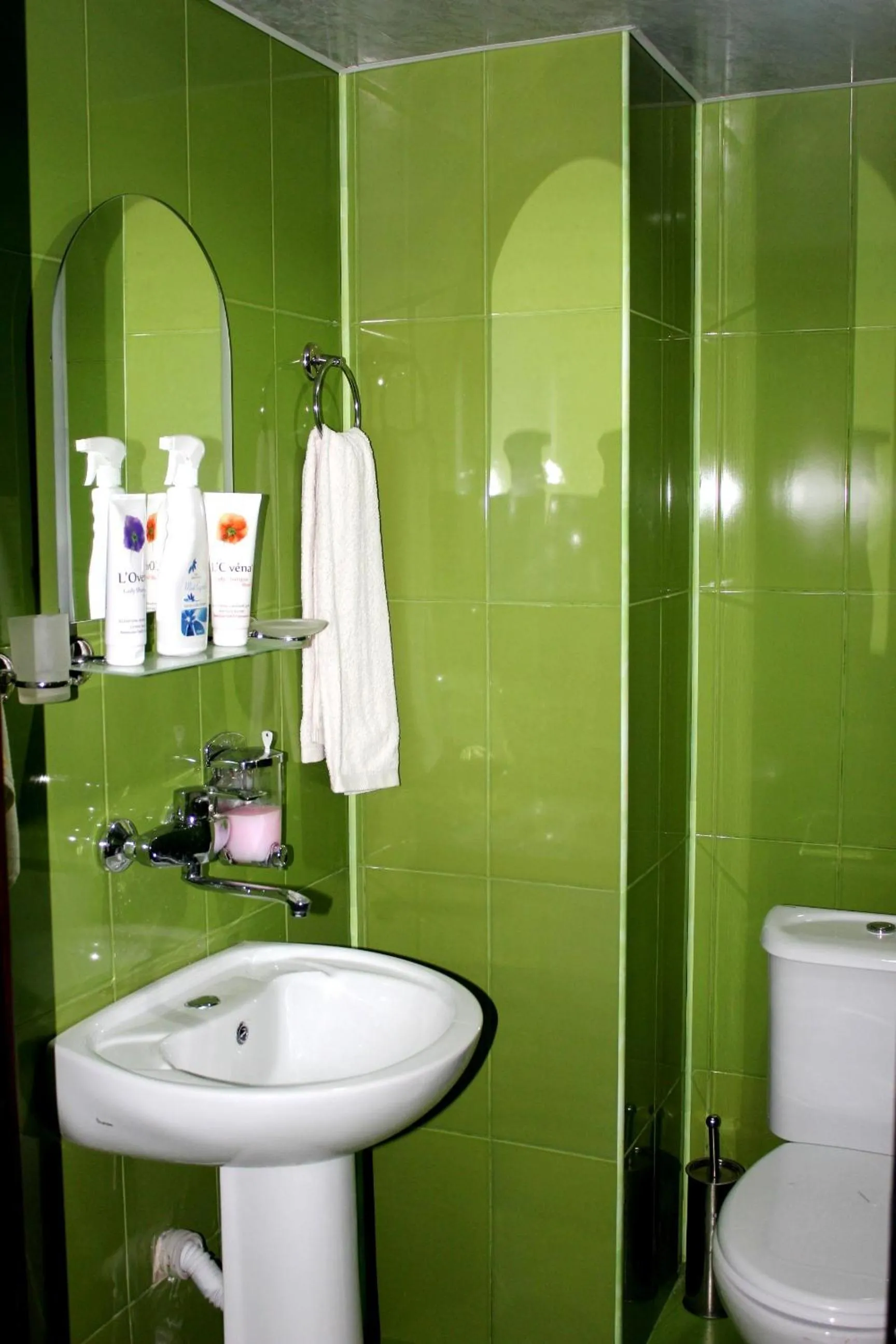 Bathroom in Sunrise Hotel