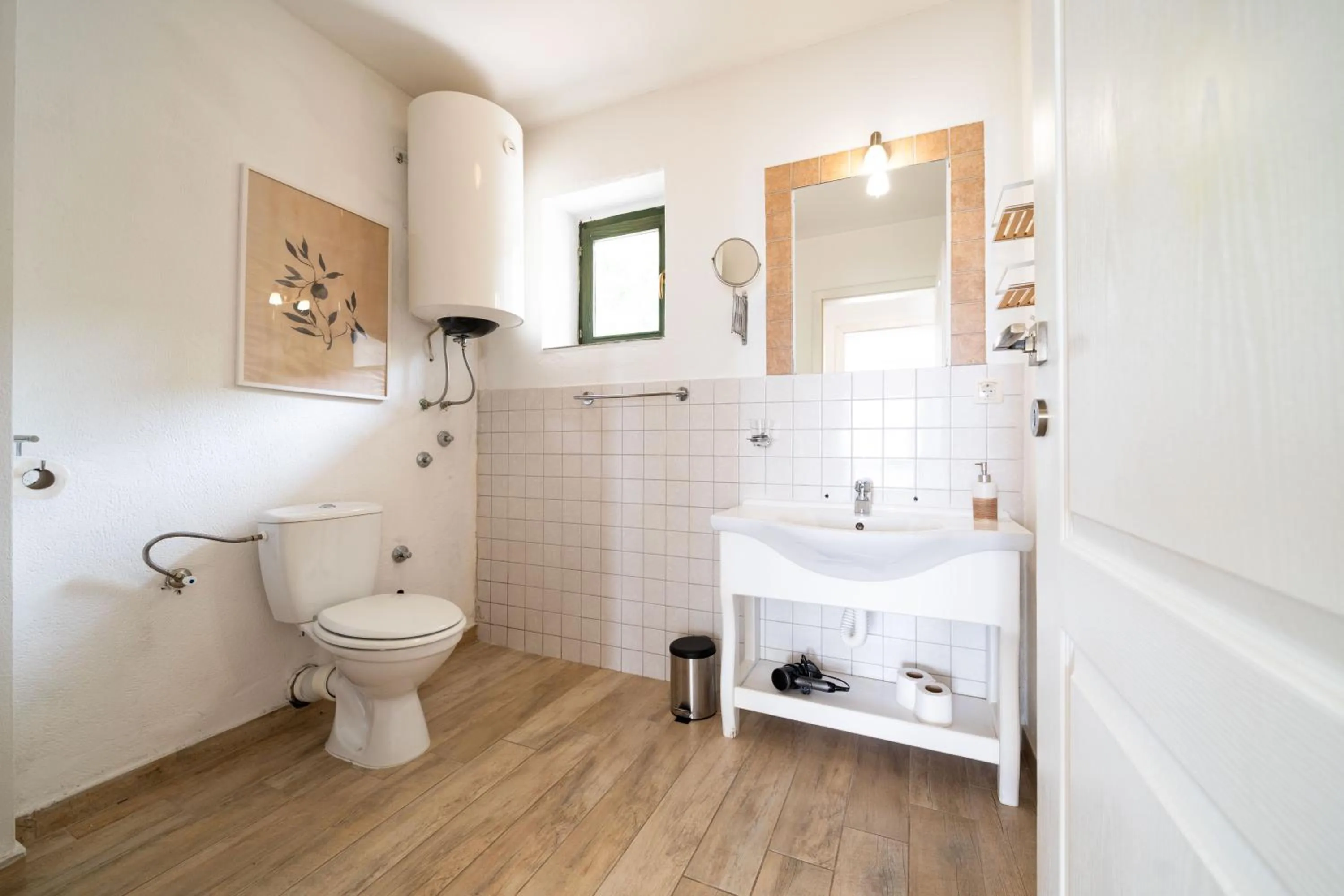 Shower in Klinci Village Resort