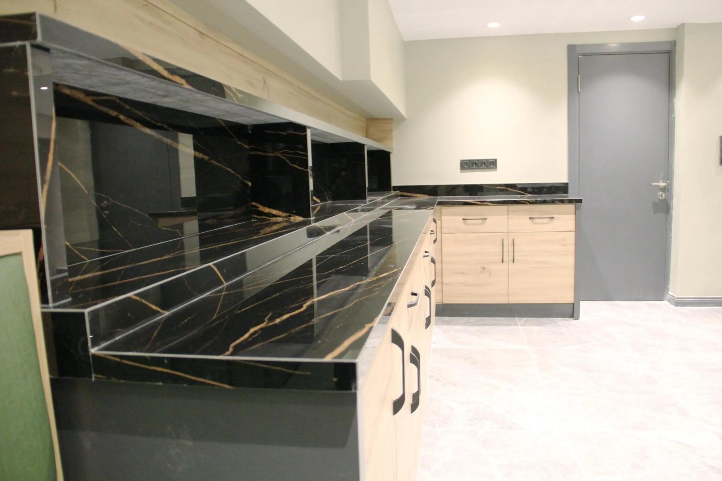 Communal kitchen in Sabiha Sultan Hotel-Karakoy