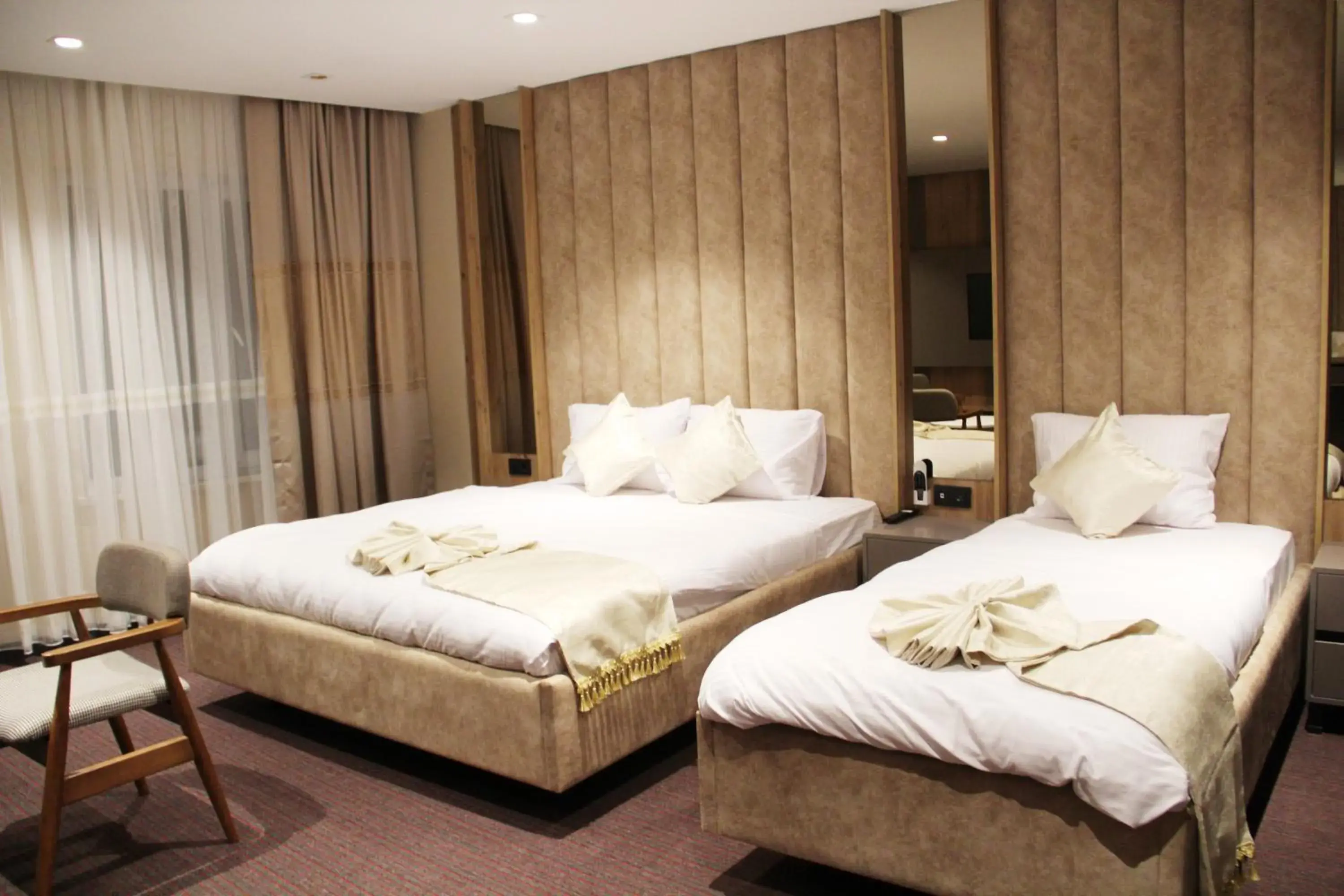 Standard Quadruple Room in Sabiha Sultan Hotel-Karakoy Standard Quadruple Room in Sabiha Sultan Hotel-Karakoy