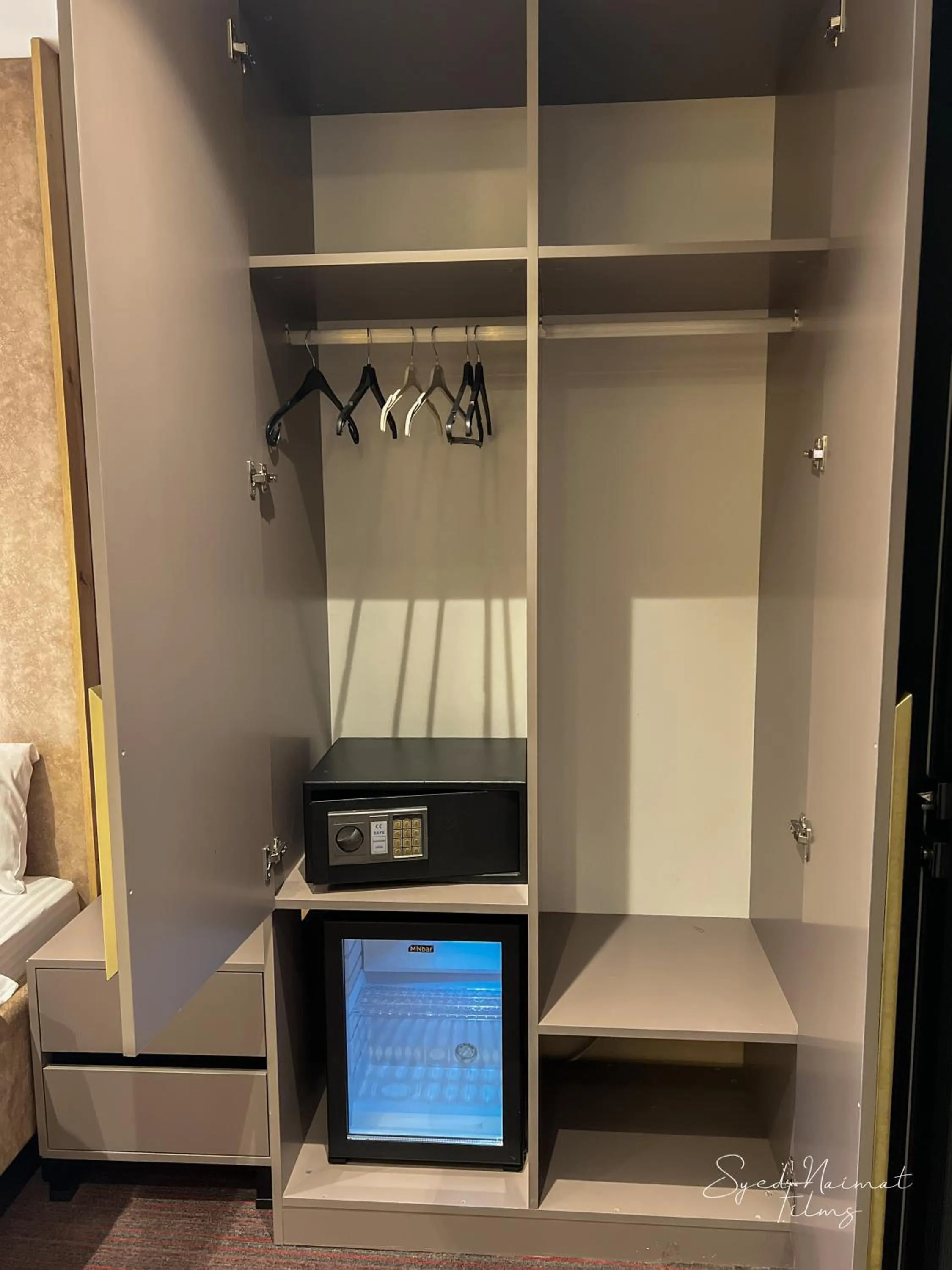 minibar in Sabiha Sultan Hotel-Karakoy