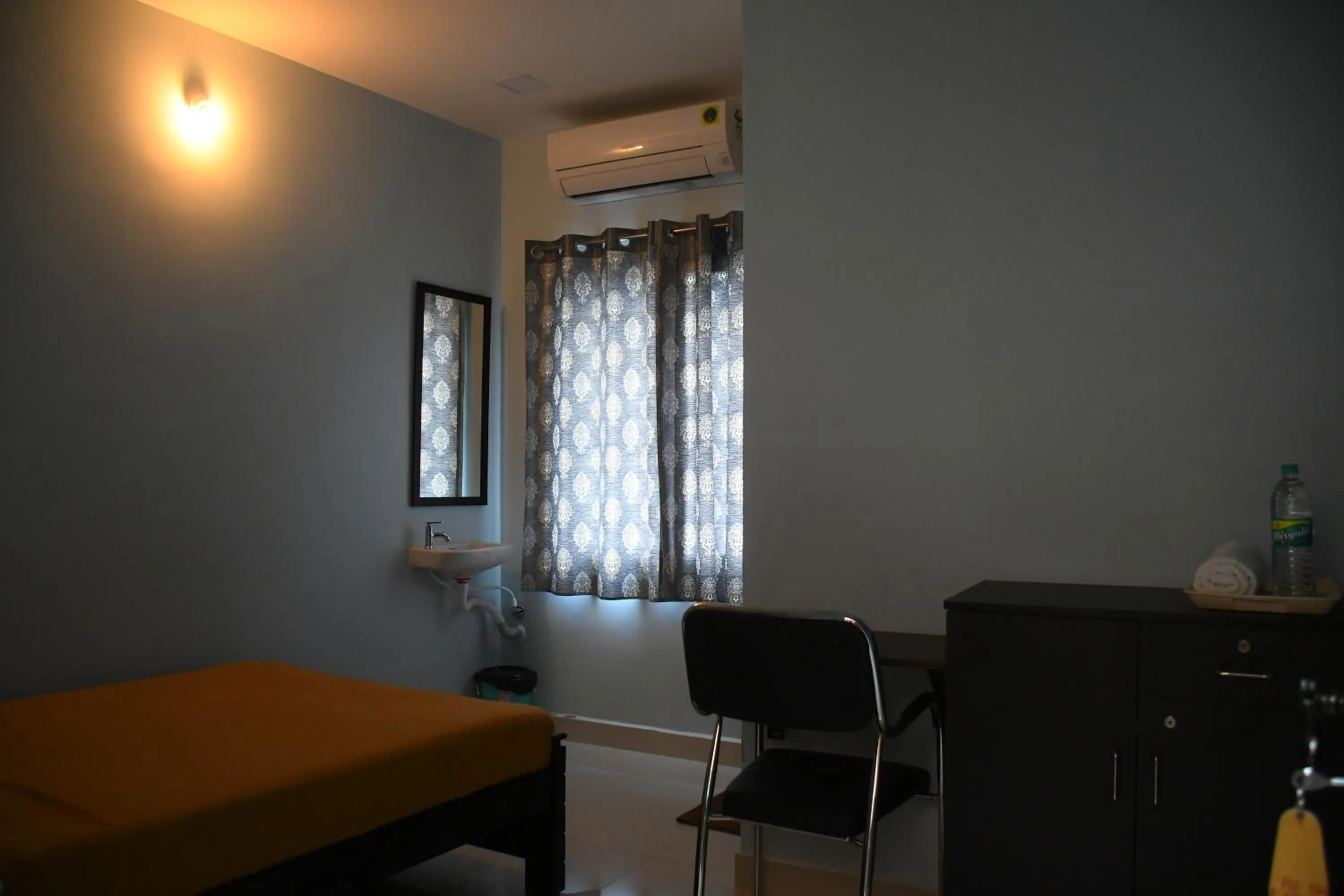 air conditioner in Thendral Park Inn