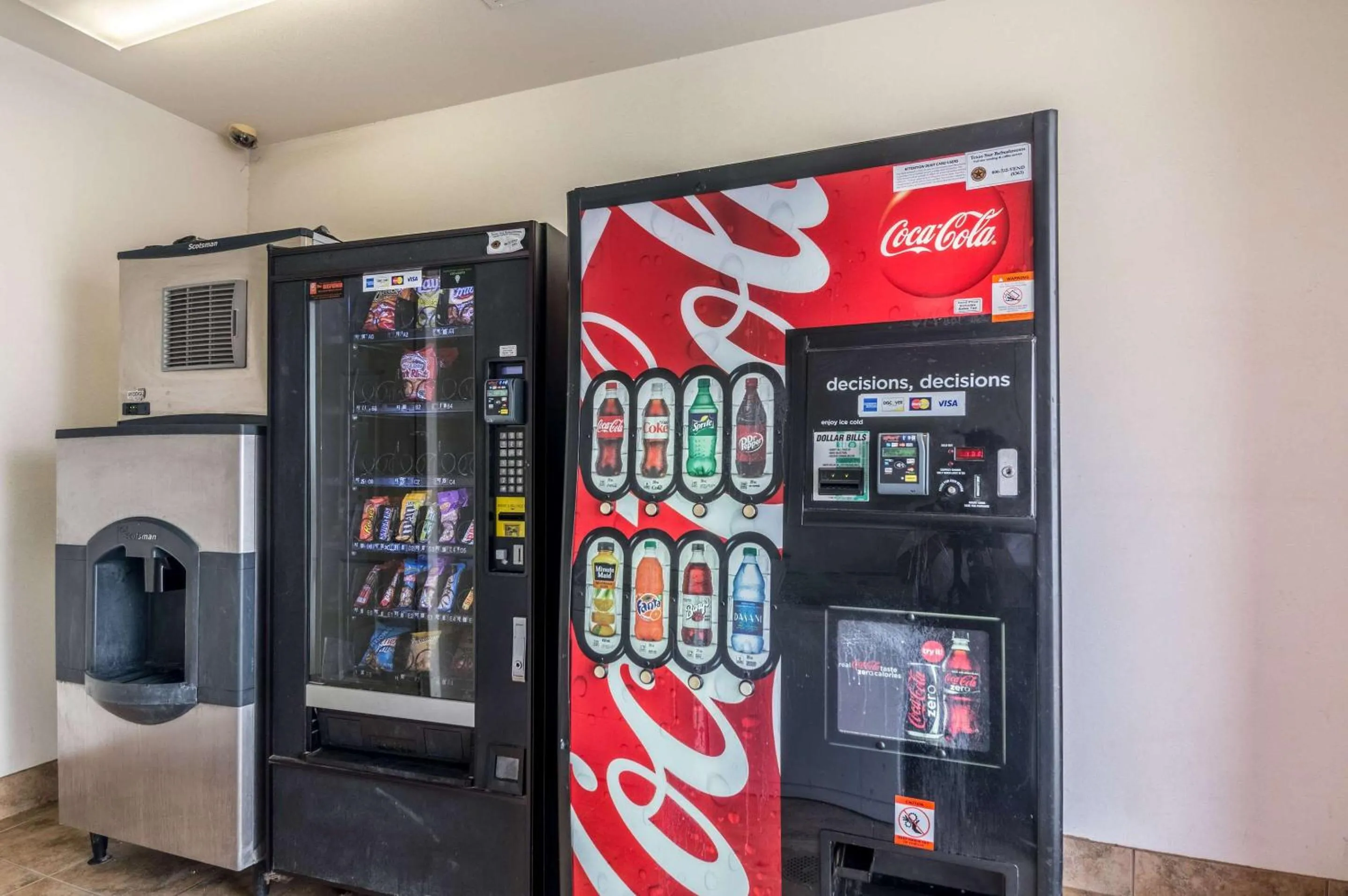 vending machine in Studio 6 Lubbock, TX