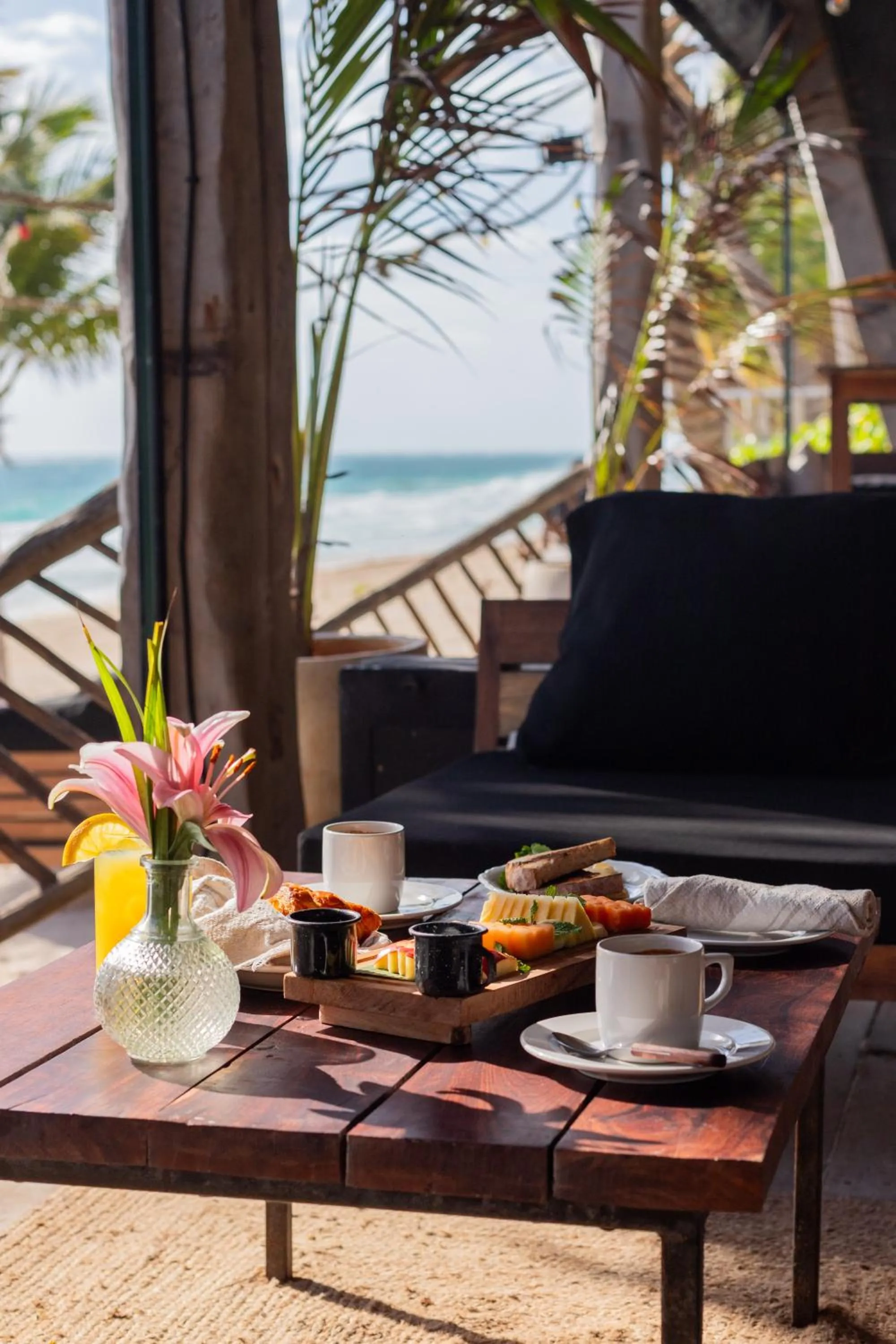 Restaurant/places to eat in Casa Gitano