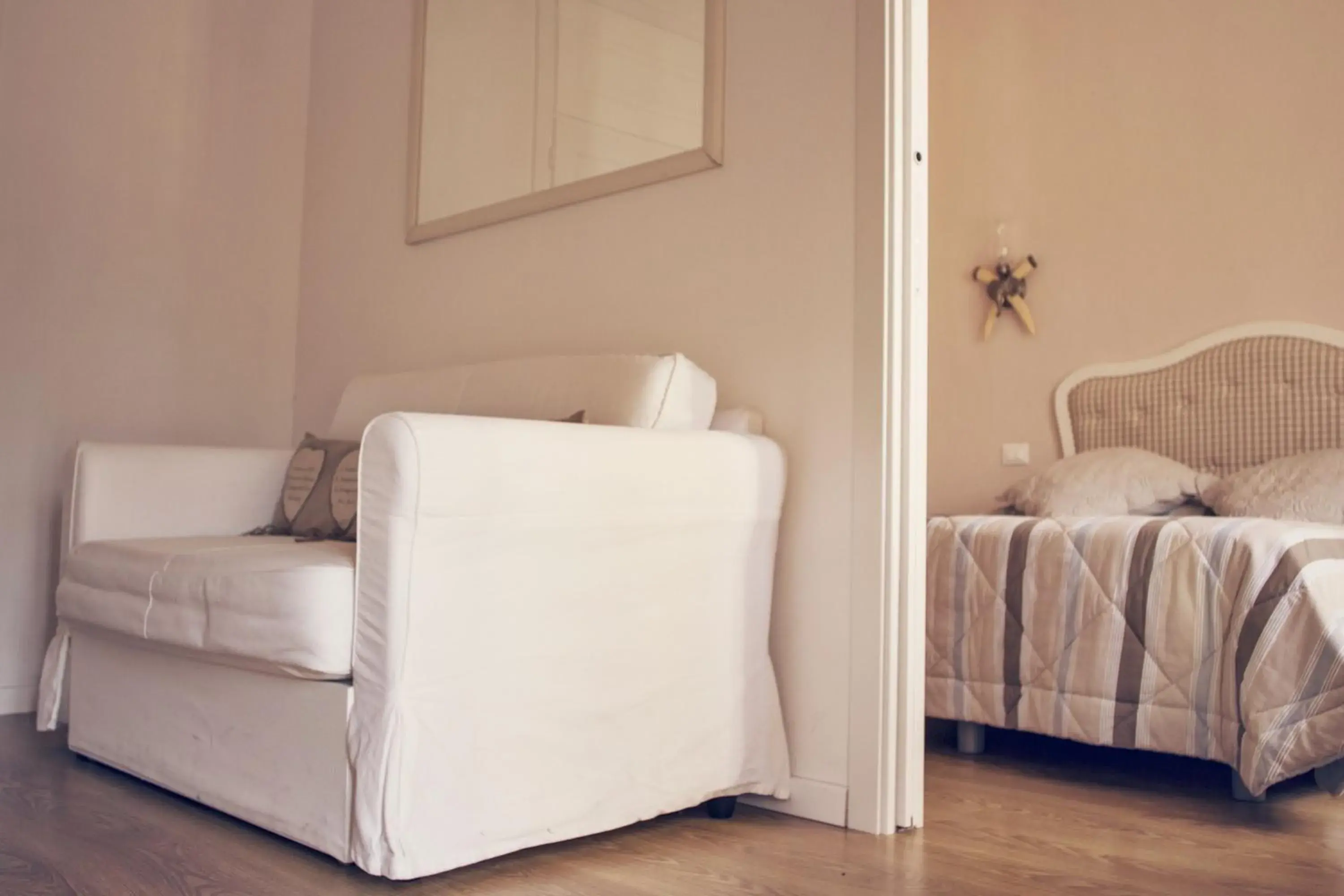 One-Bedroom Apartment in Piccolo Navy One-Bedroom Apartment in Piccolo Navy