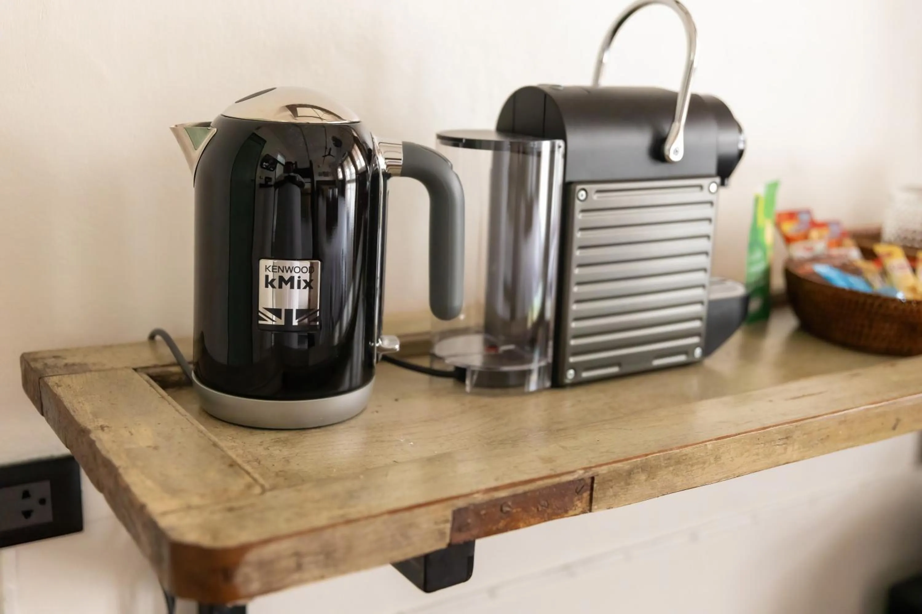 Coffee/tea facilities in Hanuman Boutique Stay &Eatery