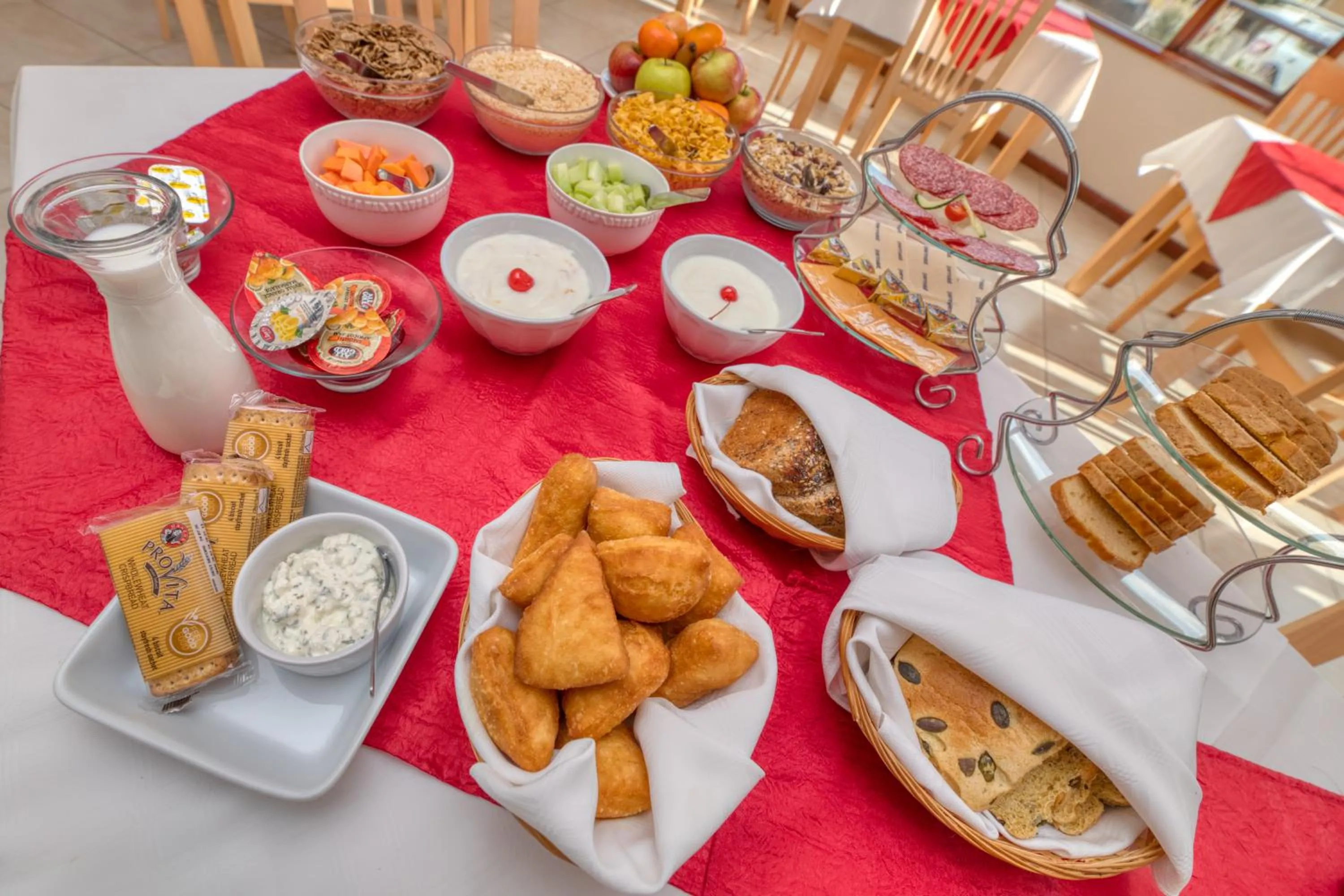 Food and drinks in Mermaid Guest House