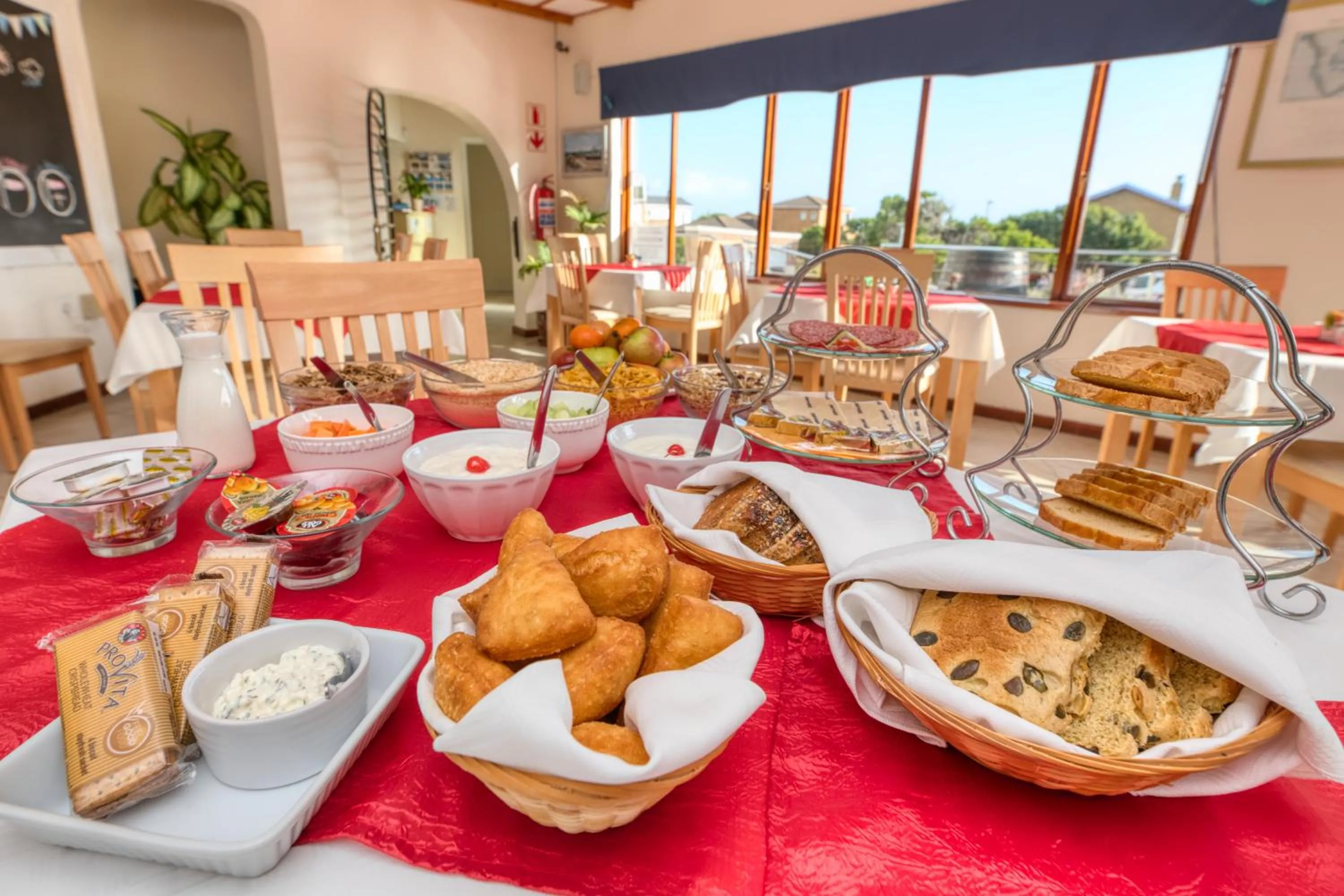 Food and drinks in Mermaid Guest House