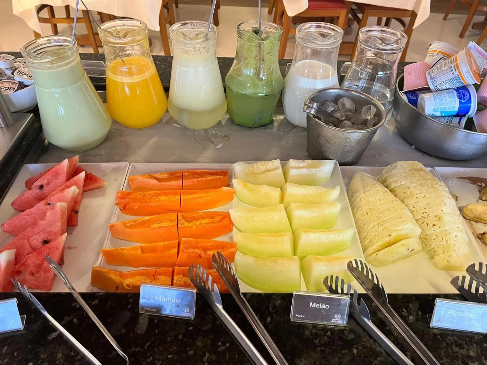 Food and drinks in Business Park Hotel