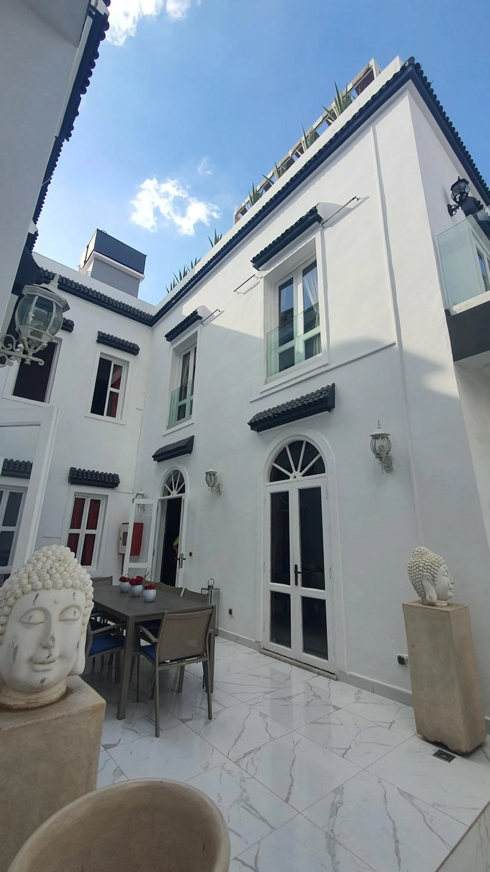 Property building in Riad VIP Bed & Breakfast