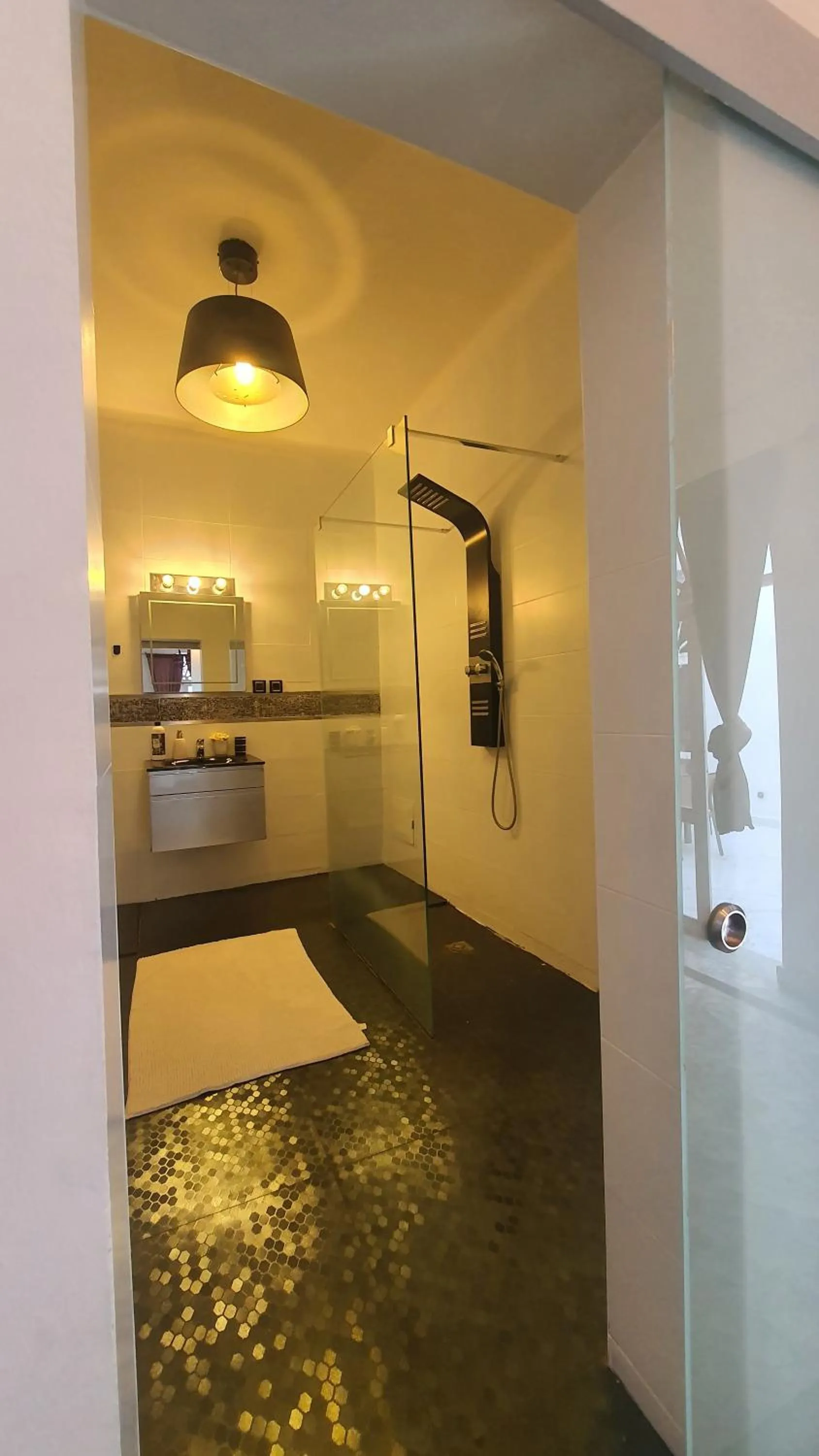 Shower in Riad VIP Bed & Breakfast