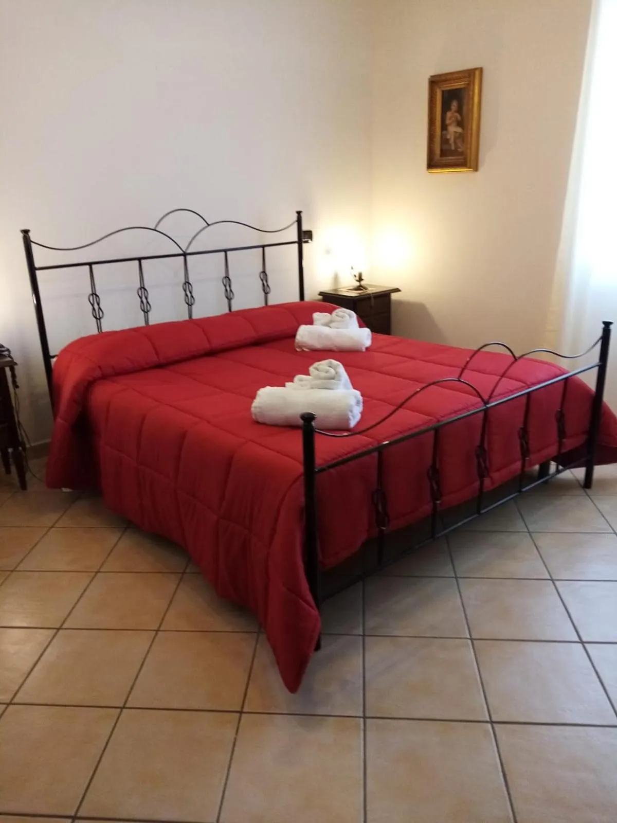 Photo of the whole room, Bed in La Giara B&B