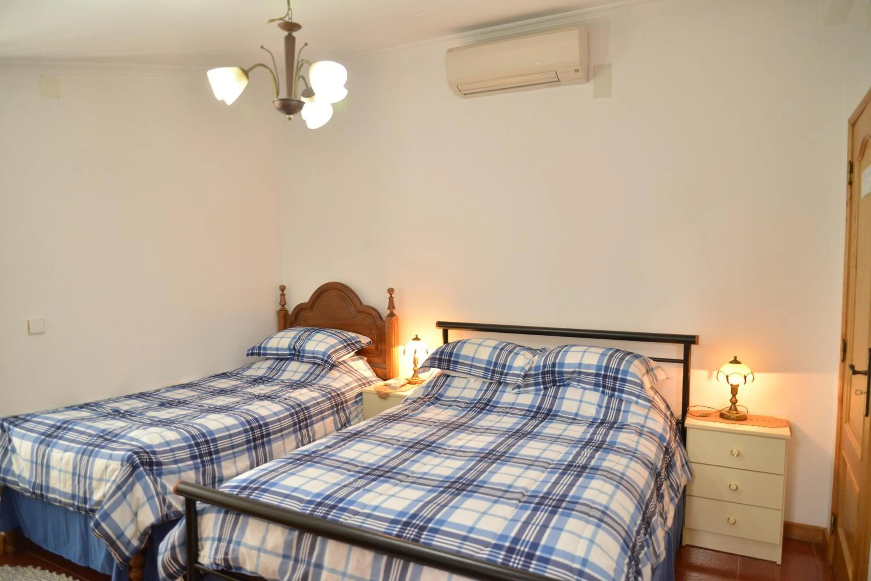 Shower, Bed in Casa Estrela de Alva