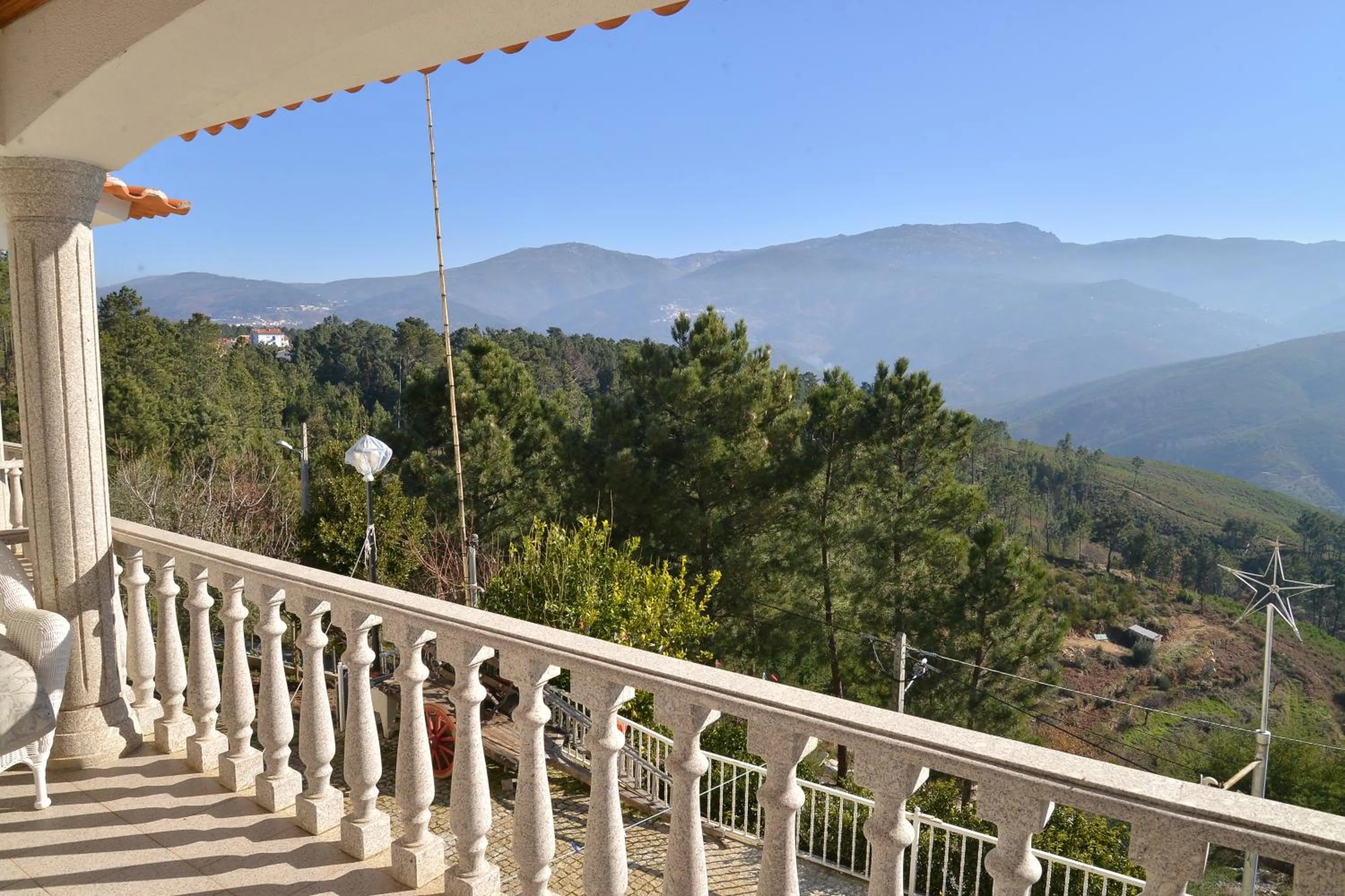 Property building in Casa Estrela de Alva