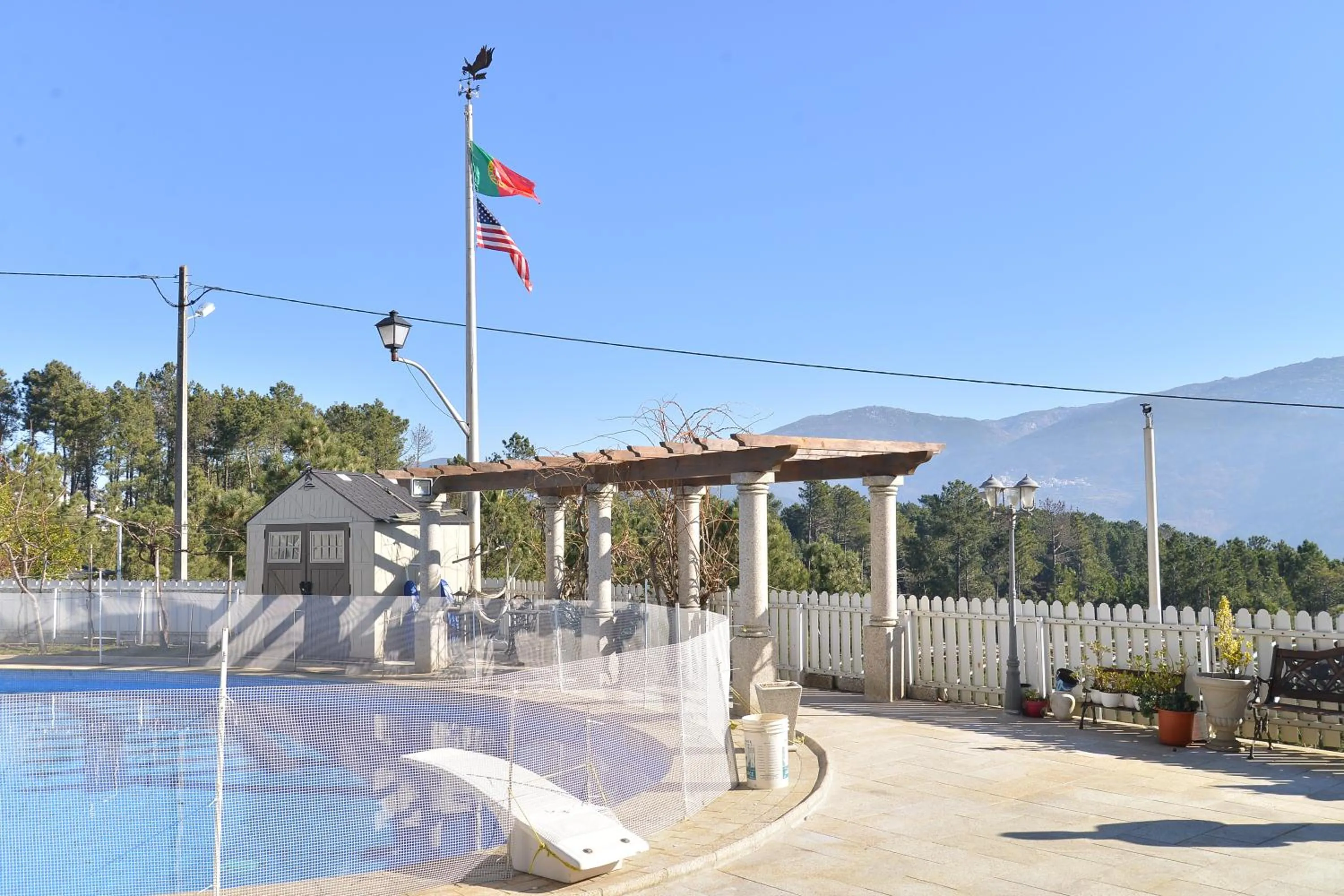 Property building in Casa Estrela de Alva