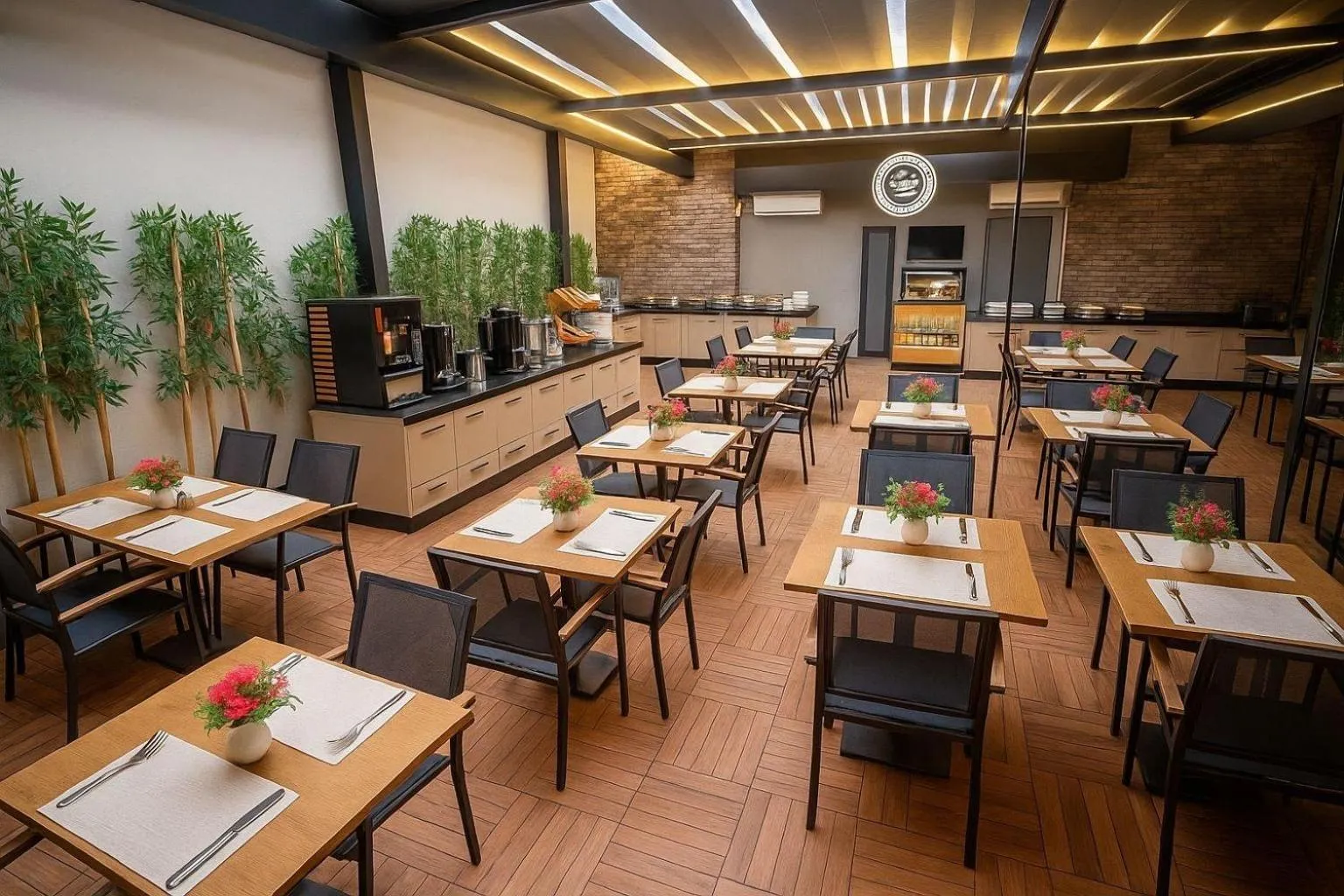 Restaurant/places to eat in Myway Deluxe Hotel