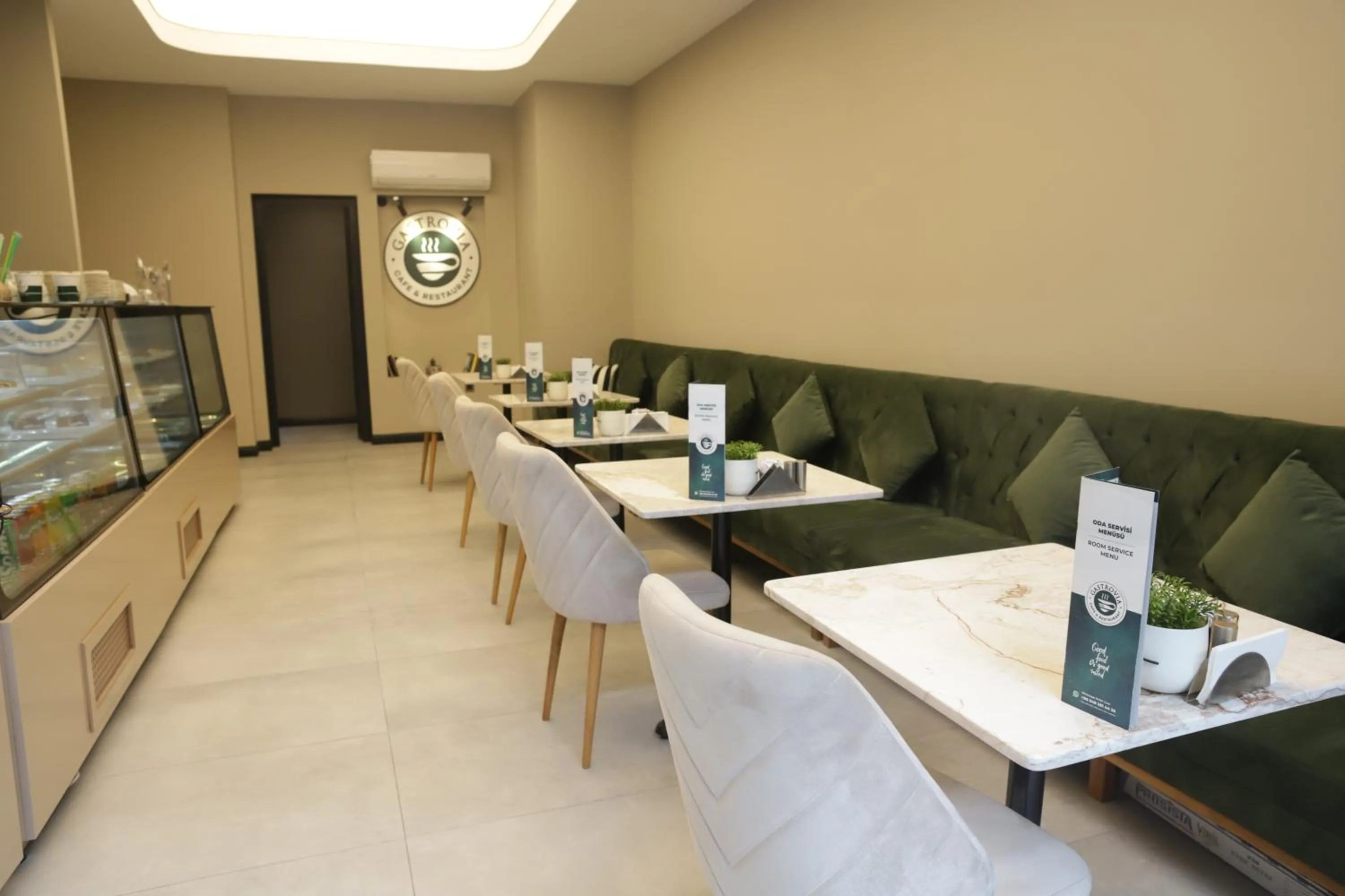 Restaurant/places to eat in MYWAY DELUXE Alsancak