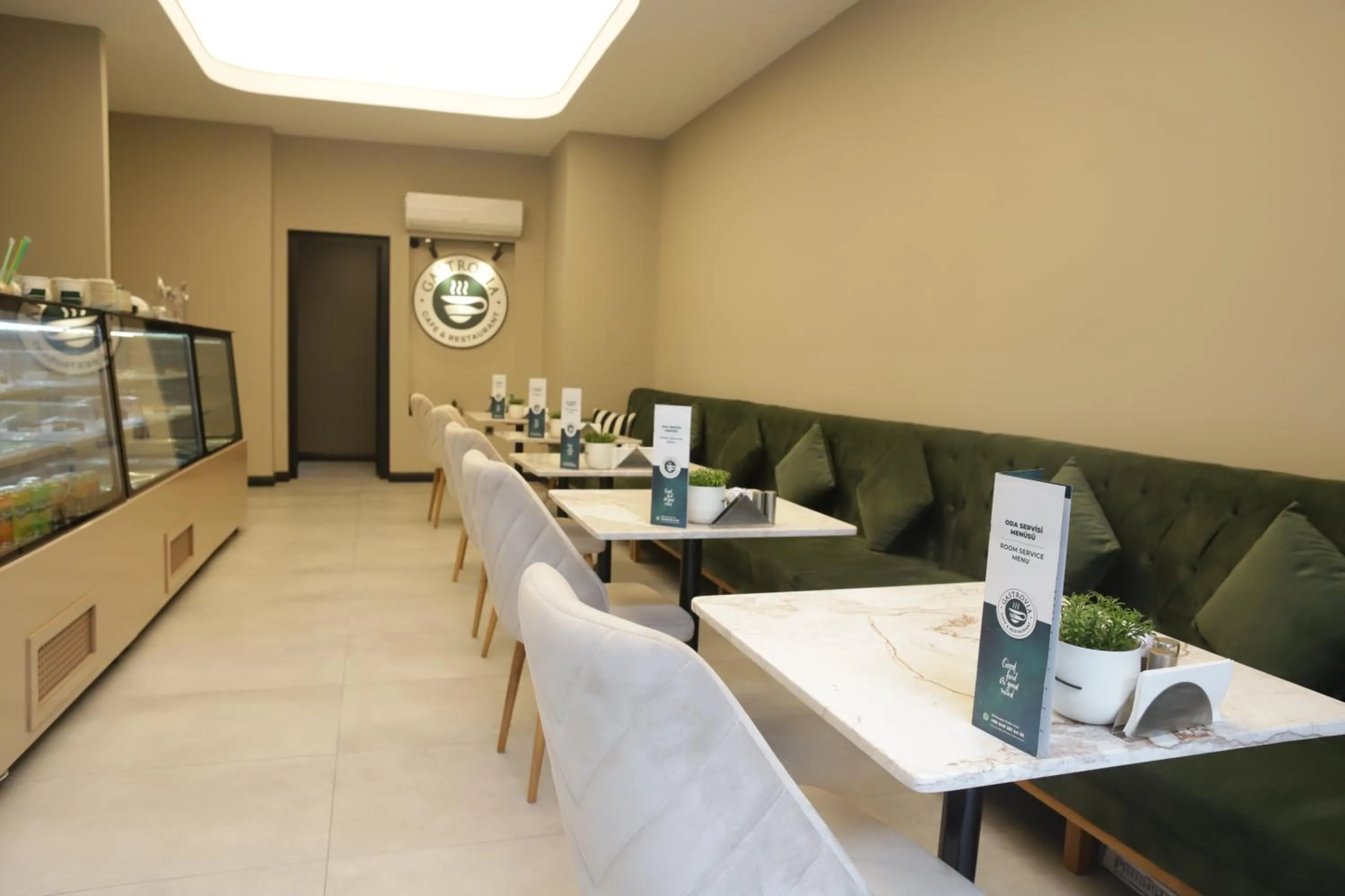 Restaurant/places to eat in MYWAY DELUXE Alsancak