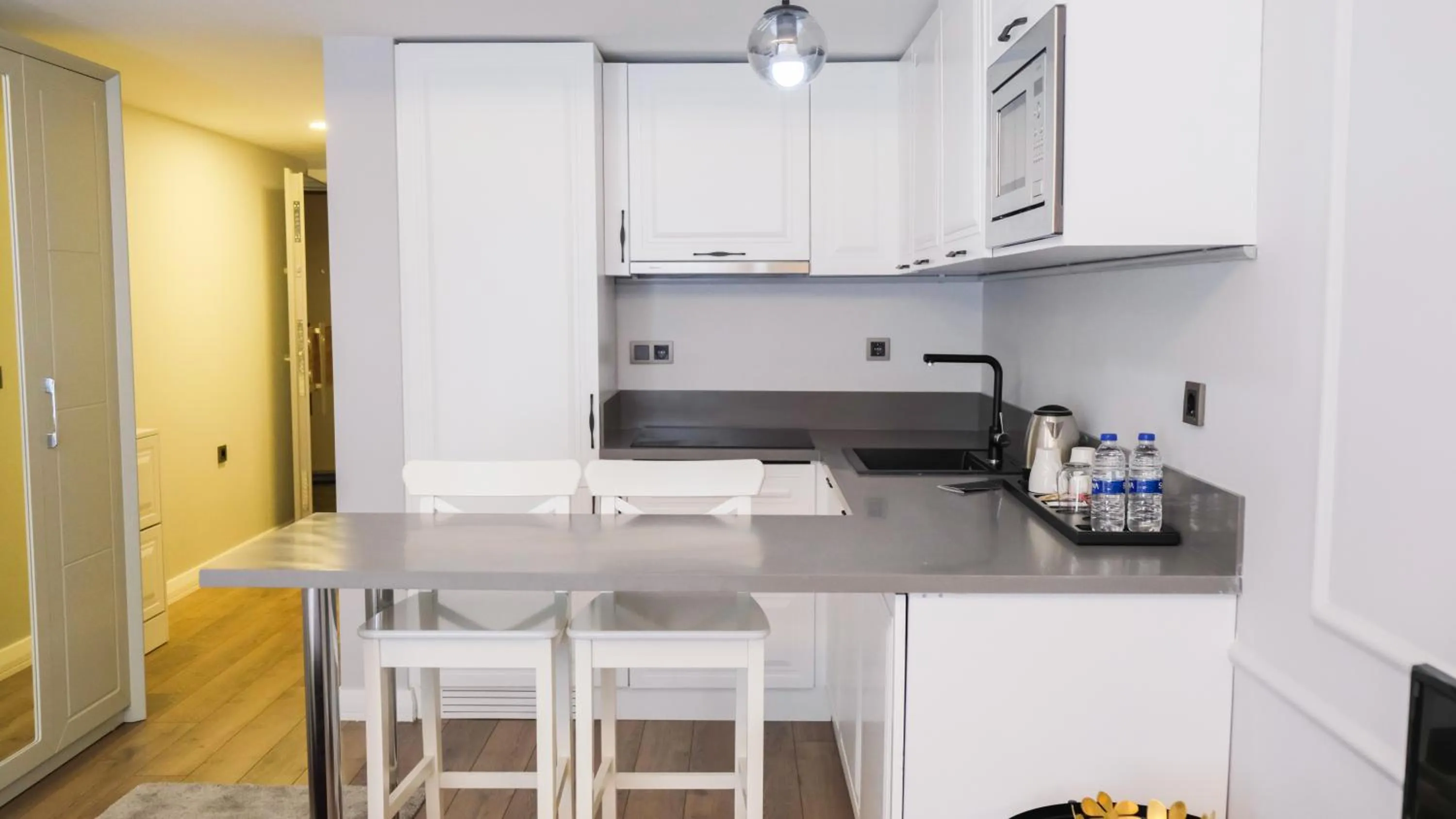 Kitchen or kitchenette in MYWAY DELUXE Alsancak