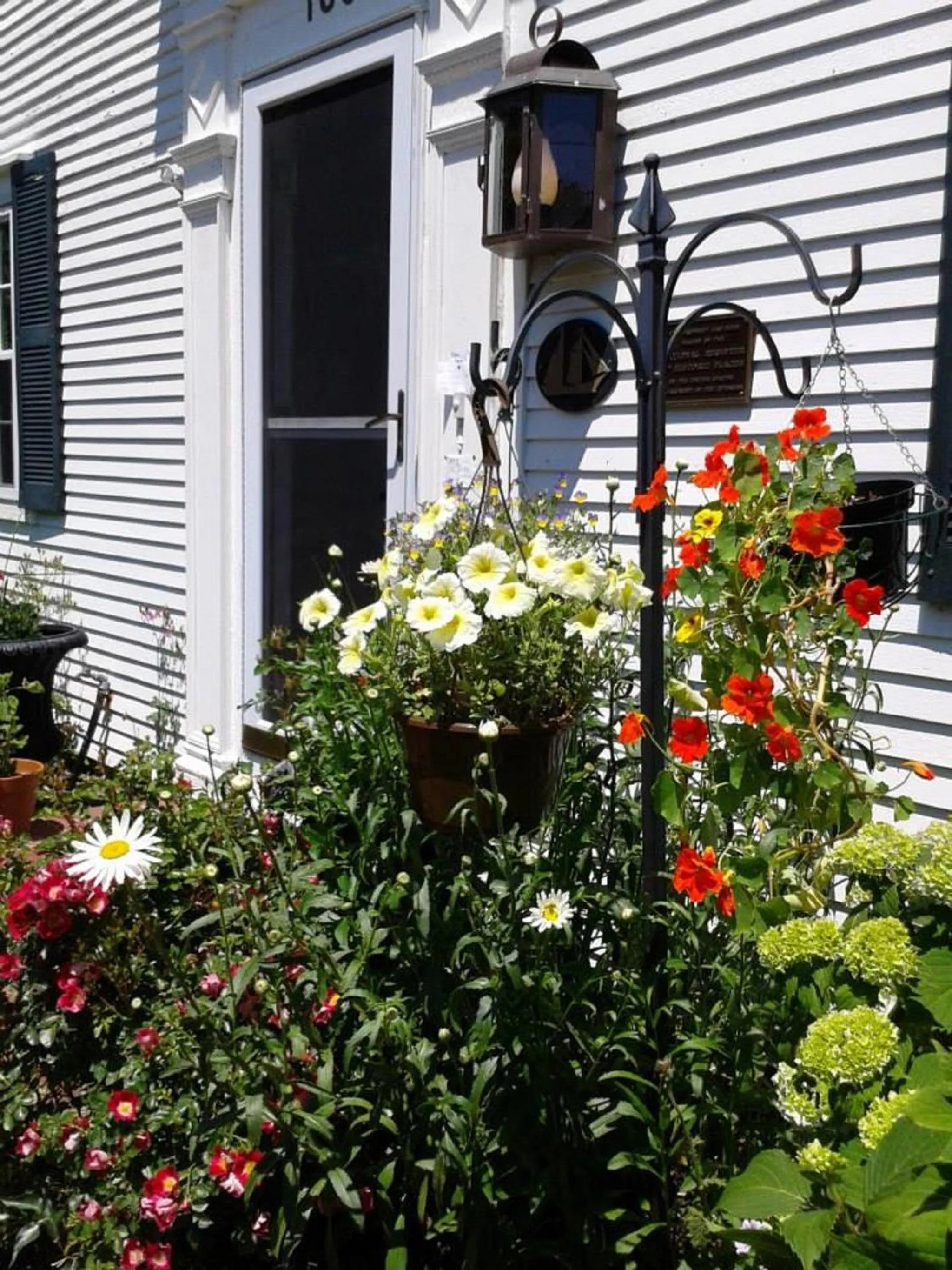 Facade/entrance in The Inn at Yarmouth Port