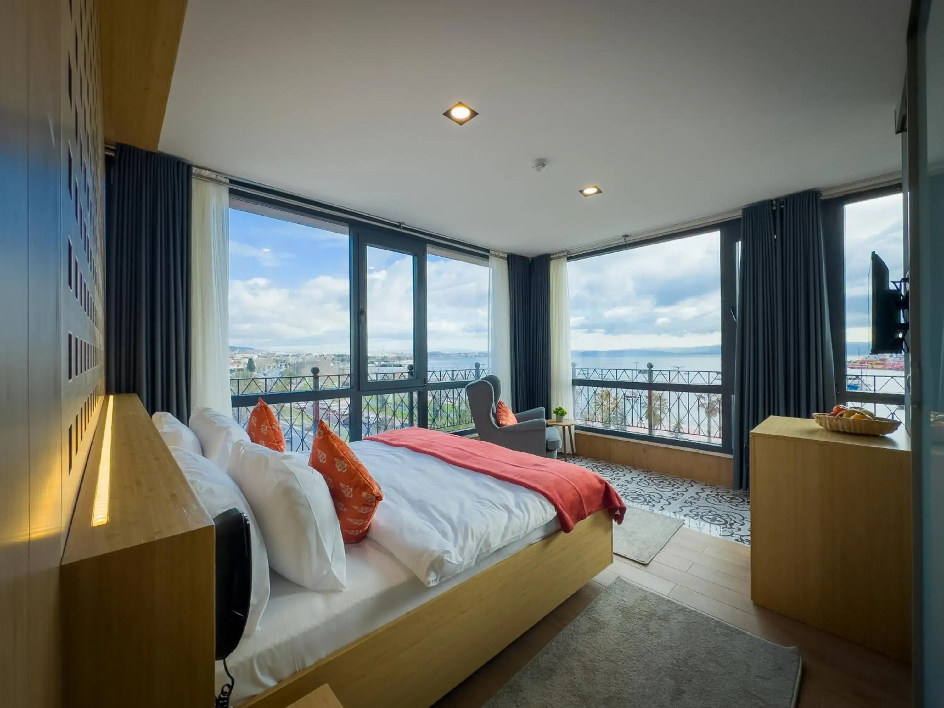 Photo of the whole room, Bed in Mihman Hotel Photo of the whole room, Bed in Mihman Hotel