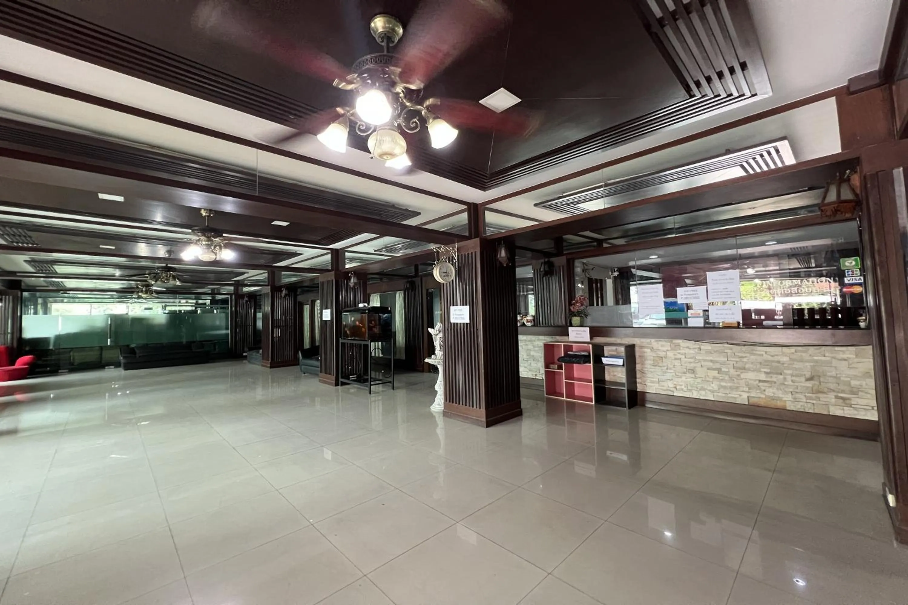 Lobby or reception in Phongsathon Mansion