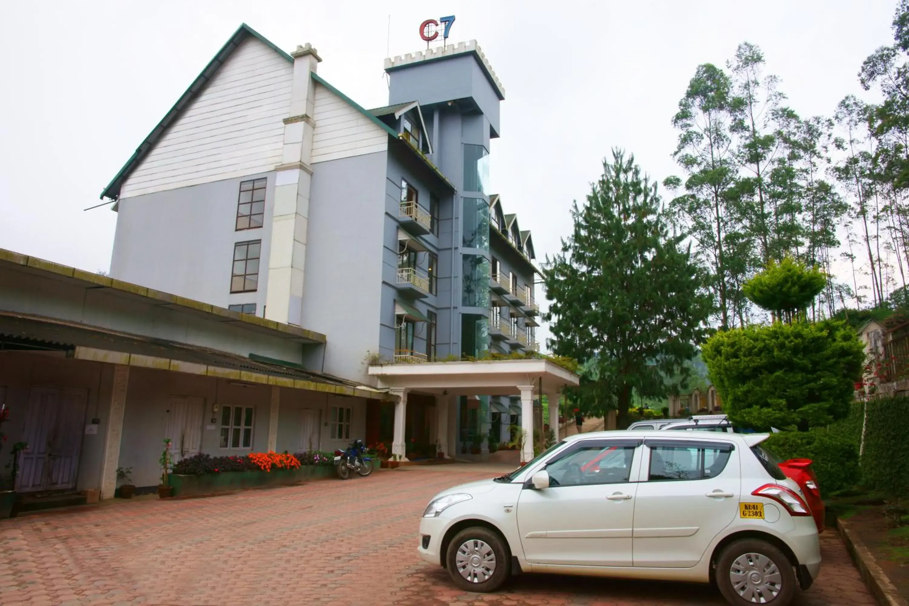 Property building in Hotel C7 Munnar Property building in Hotel C7 Munnar