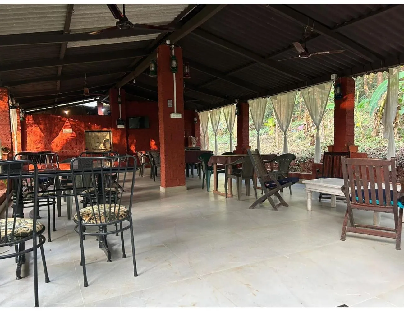 Restaurant/places to eat in The Earthen Nest Resort, Canacona, Goa
