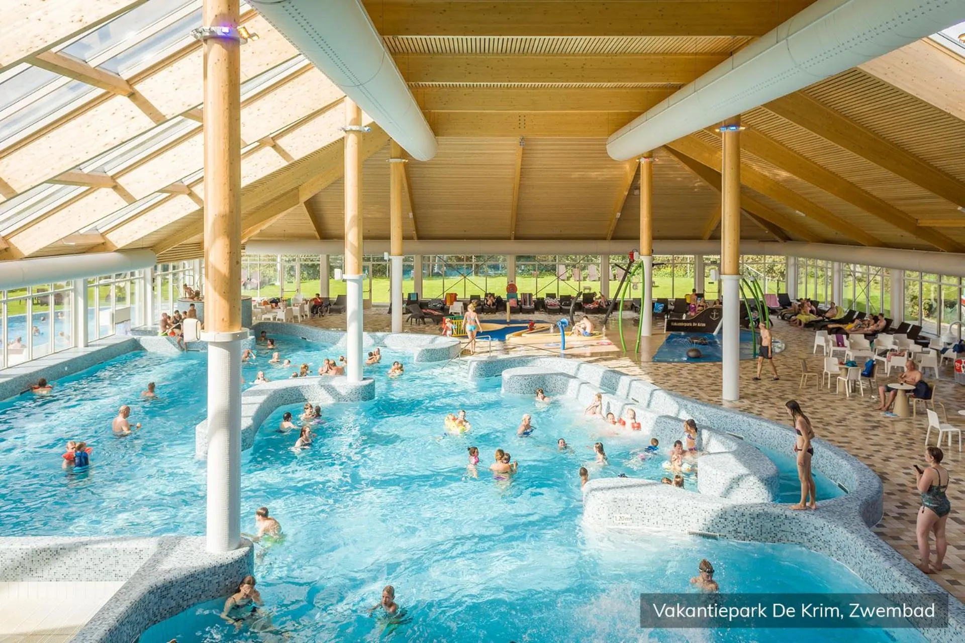Swimming pool in Vakantiepark De Krim Texel