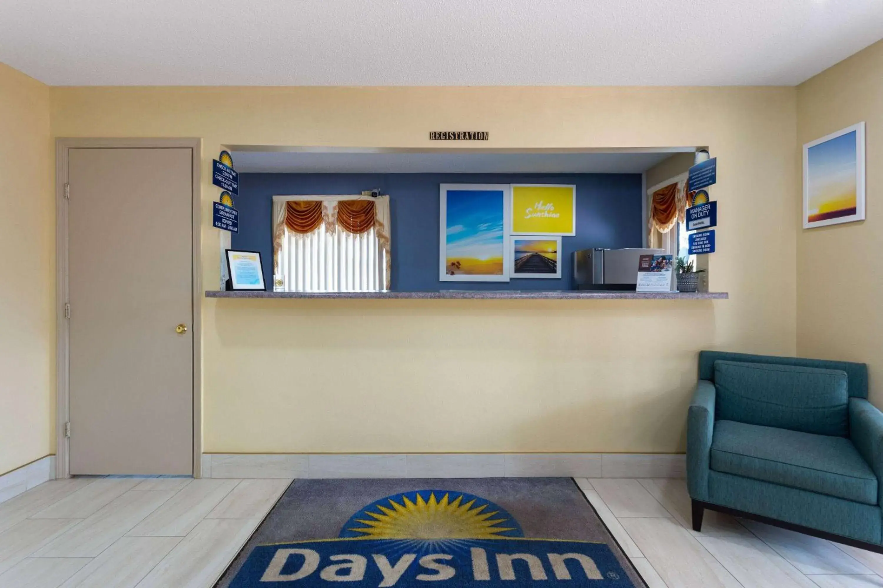 Lobby or reception in Days Inn by Wyndham Chipley Lobby or reception in Days Inn by Wyndham Chipley