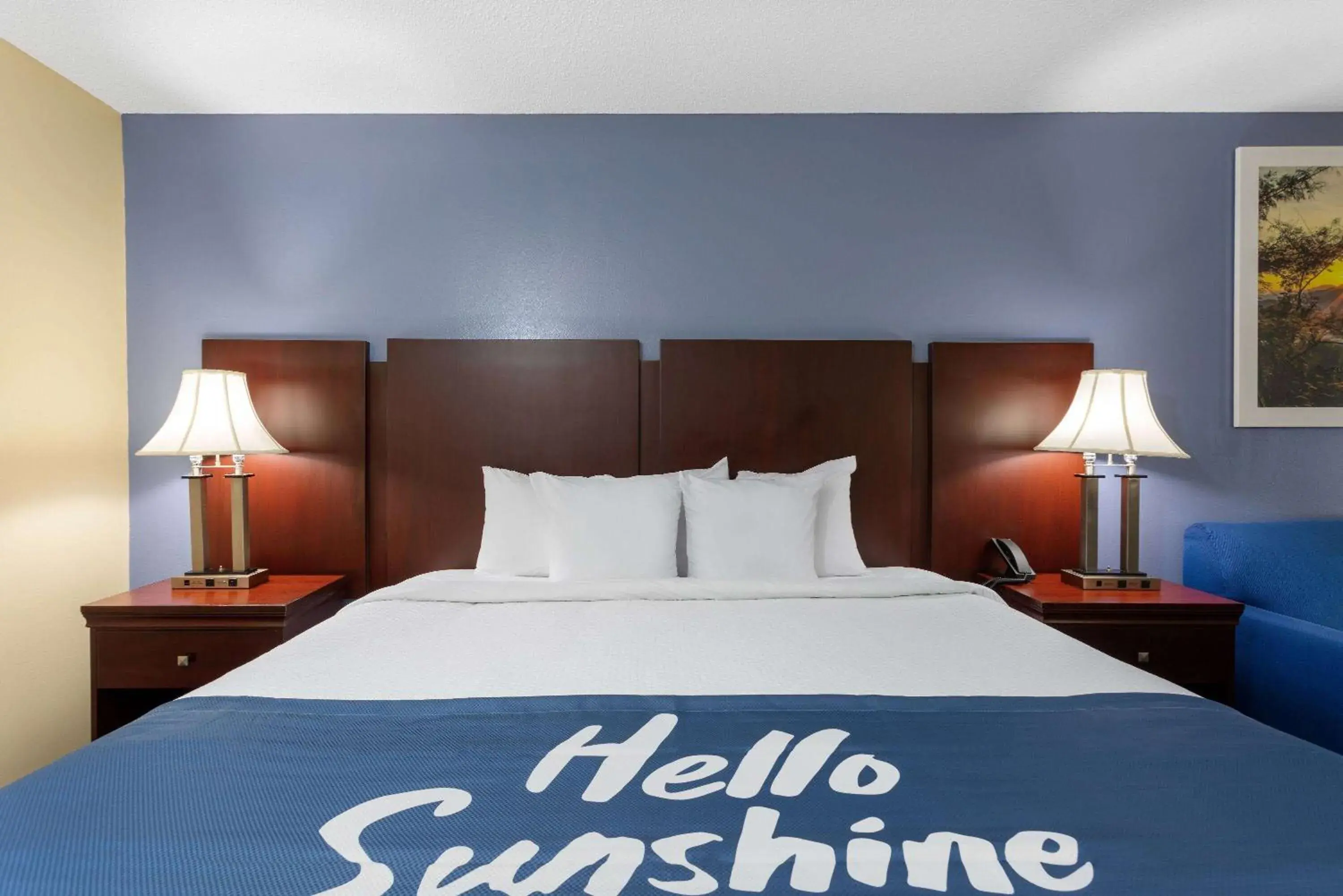 Photo of the whole room, Bed in Days Inn by Wyndham Chipley Photo of the whole room, Bed in Days Inn by Wyndham Chipley