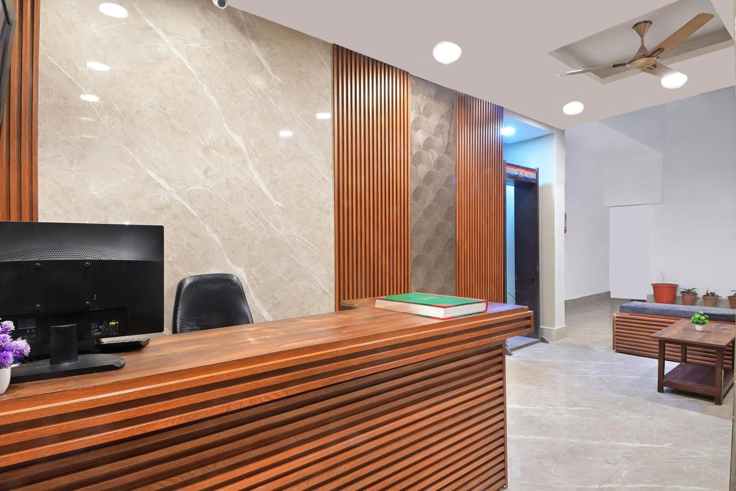 TV and multimedia in Hotel Chowdhry-New Delhi Railway Station-2 minutes walk
