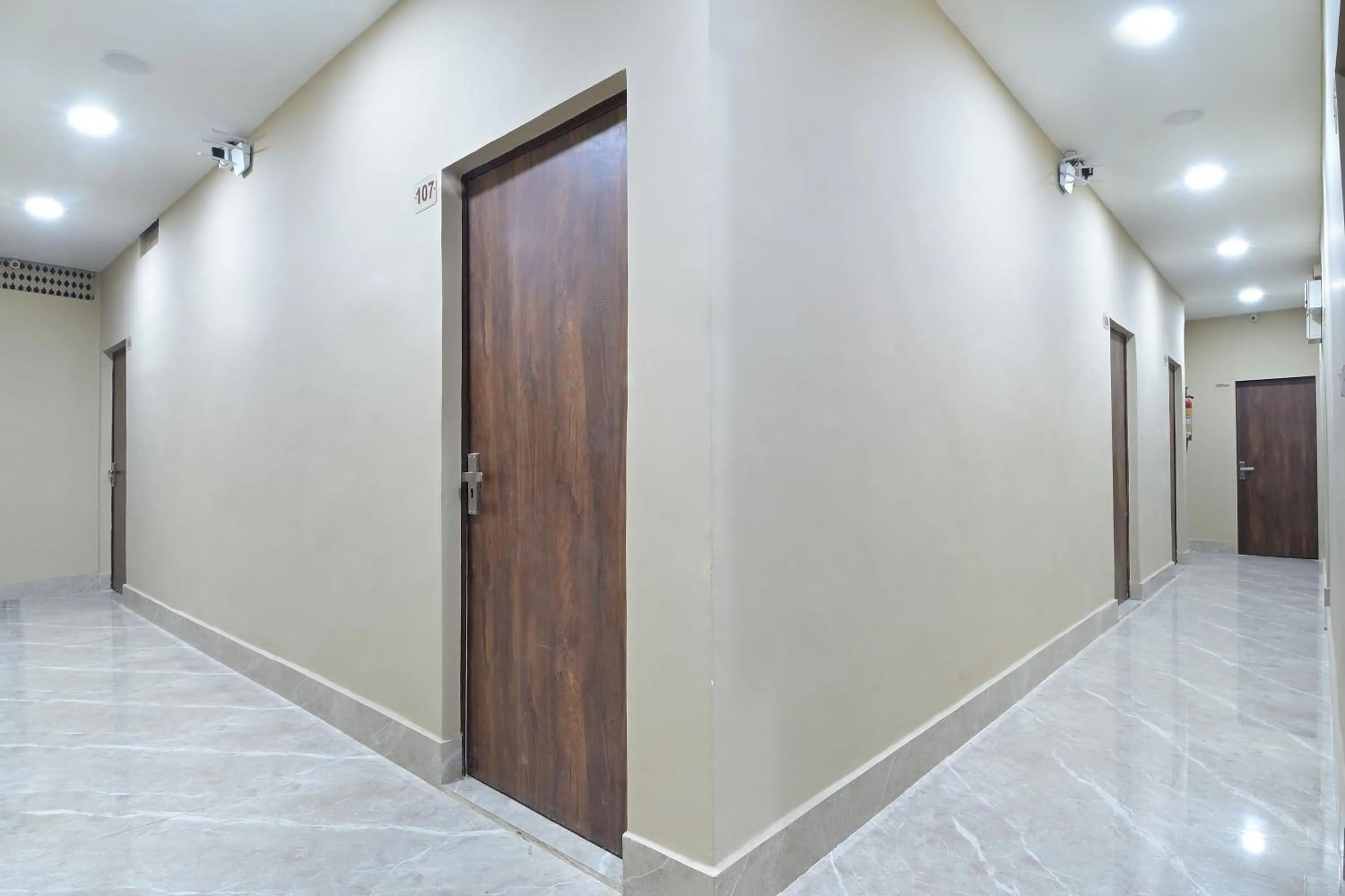 Property building in Hotel Chowdhry-New Delhi Railway Station-2 minutes walk