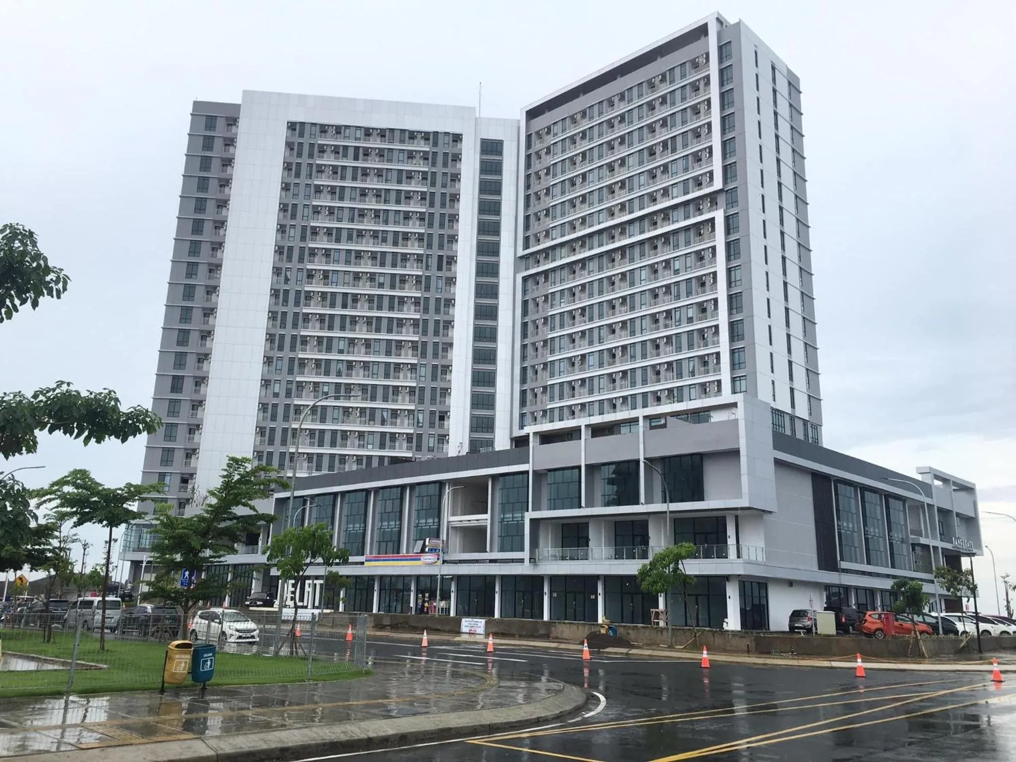 Delft Apartment - Sea View Studio Flat at Losari Beach