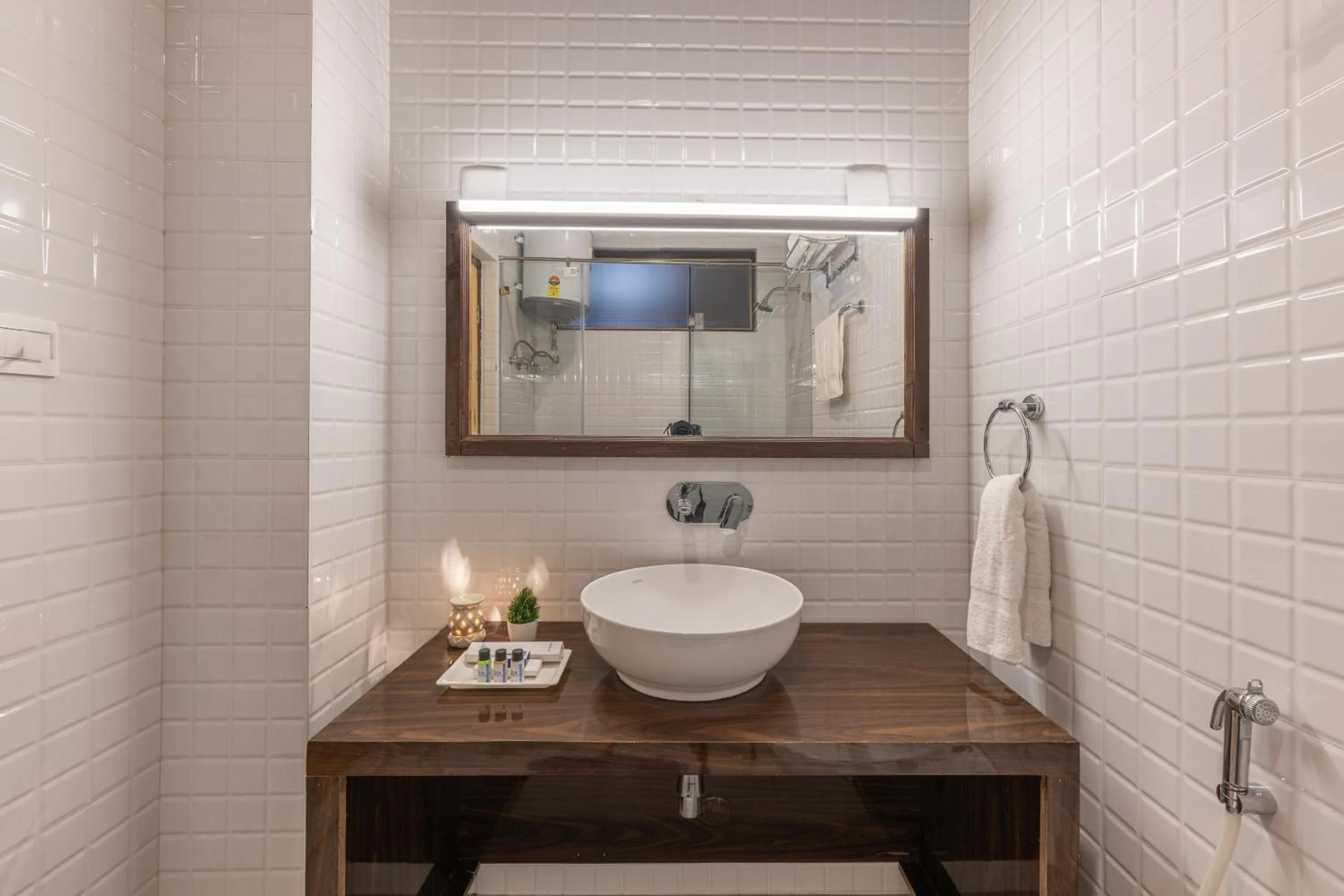 Bathroom in Echor Kashmir Holidays Resort Srinagar