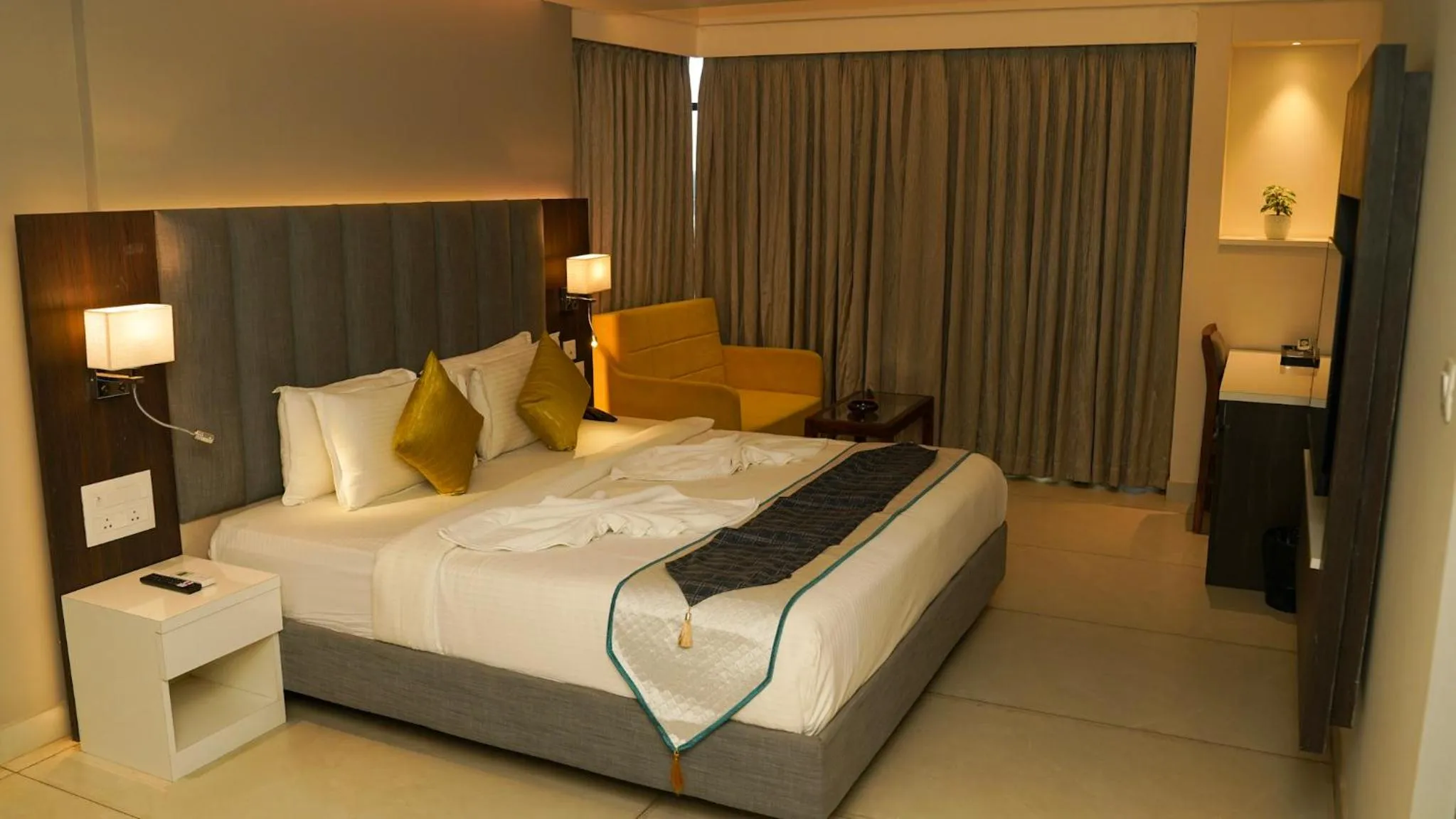 Bedroom, Bed in Hotel Devdeep Porvorim