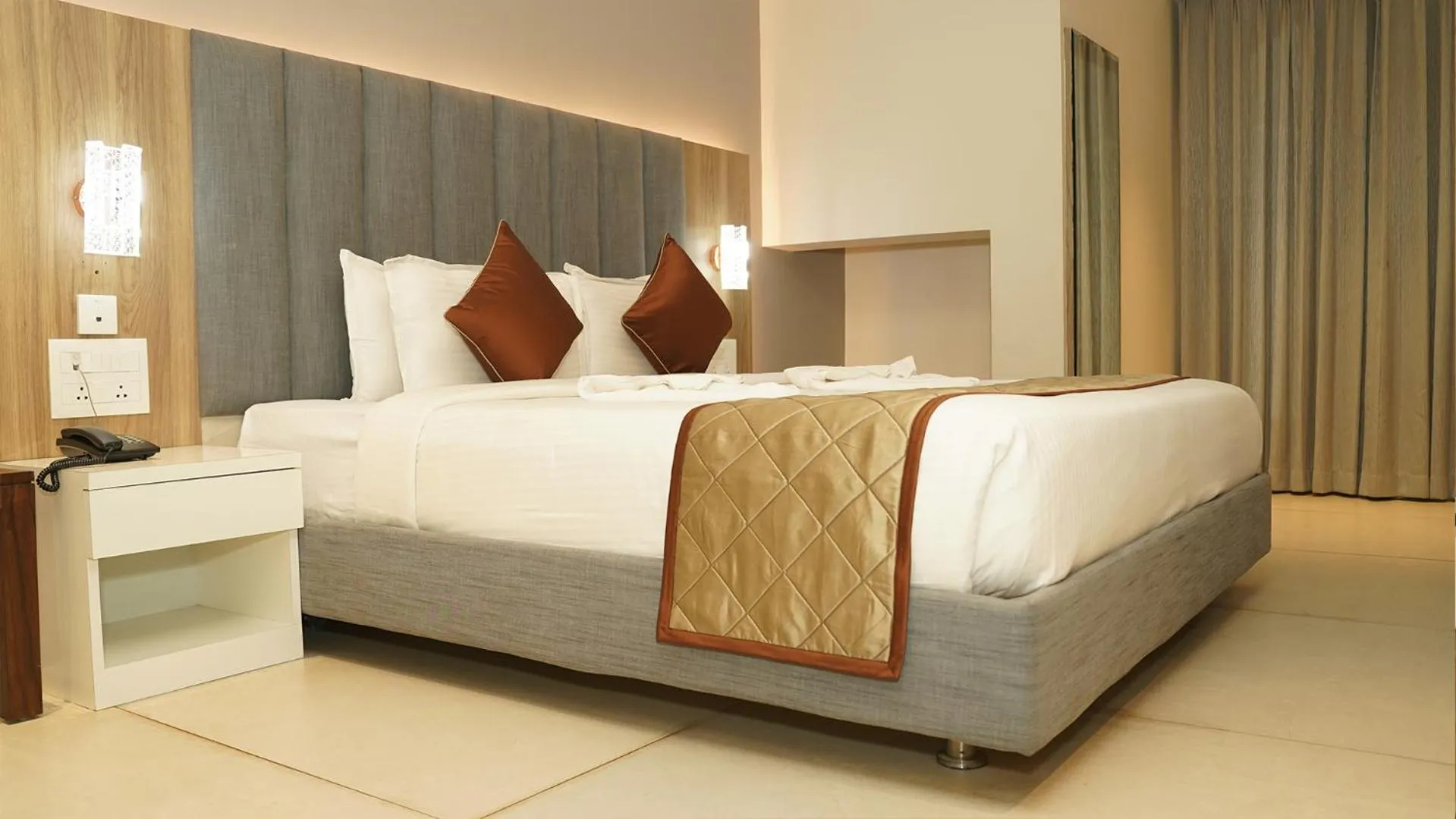 Photo of the whole room, Bed in Hotel Devdeep Porvorim