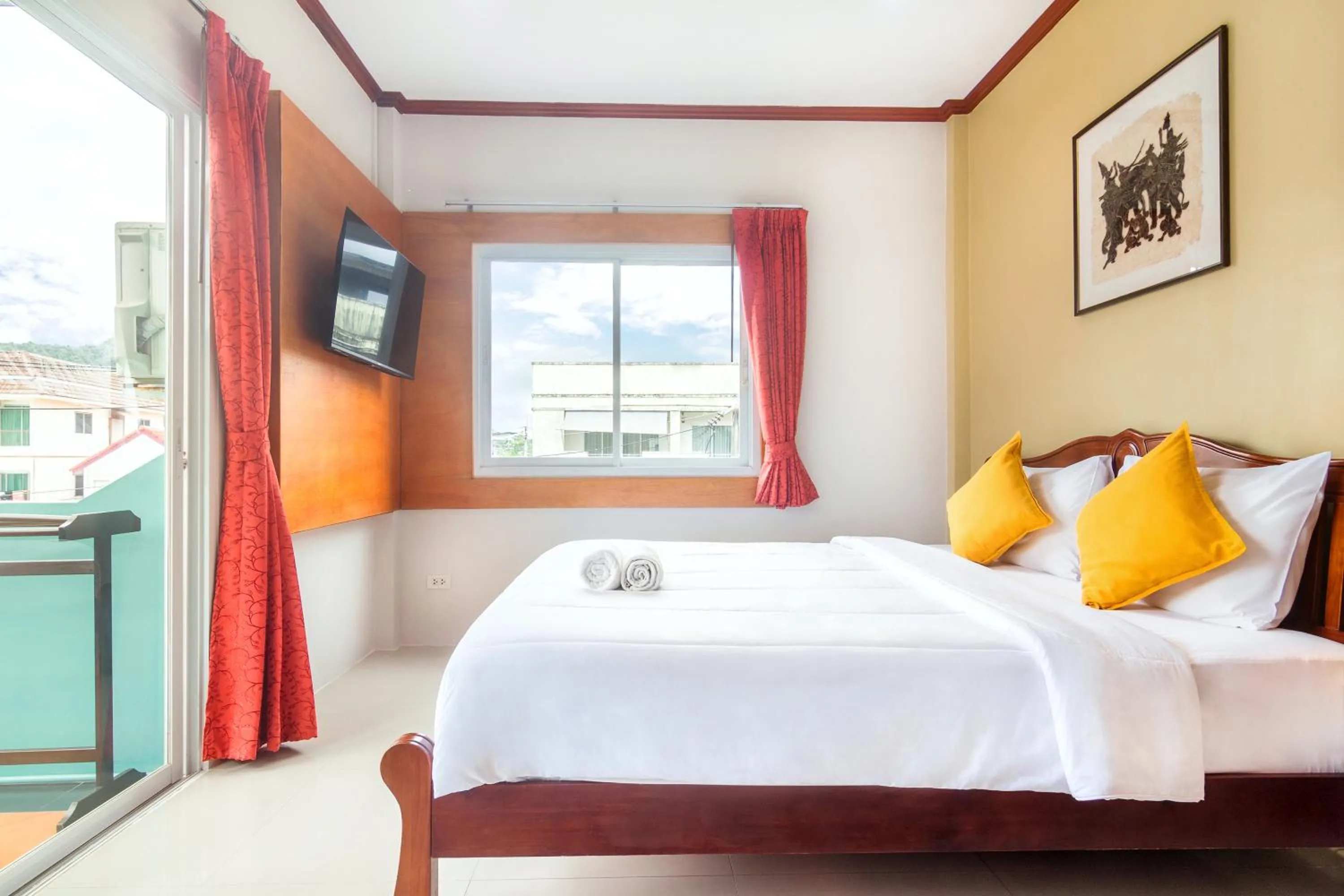 Bed in Kamala Beach Residence