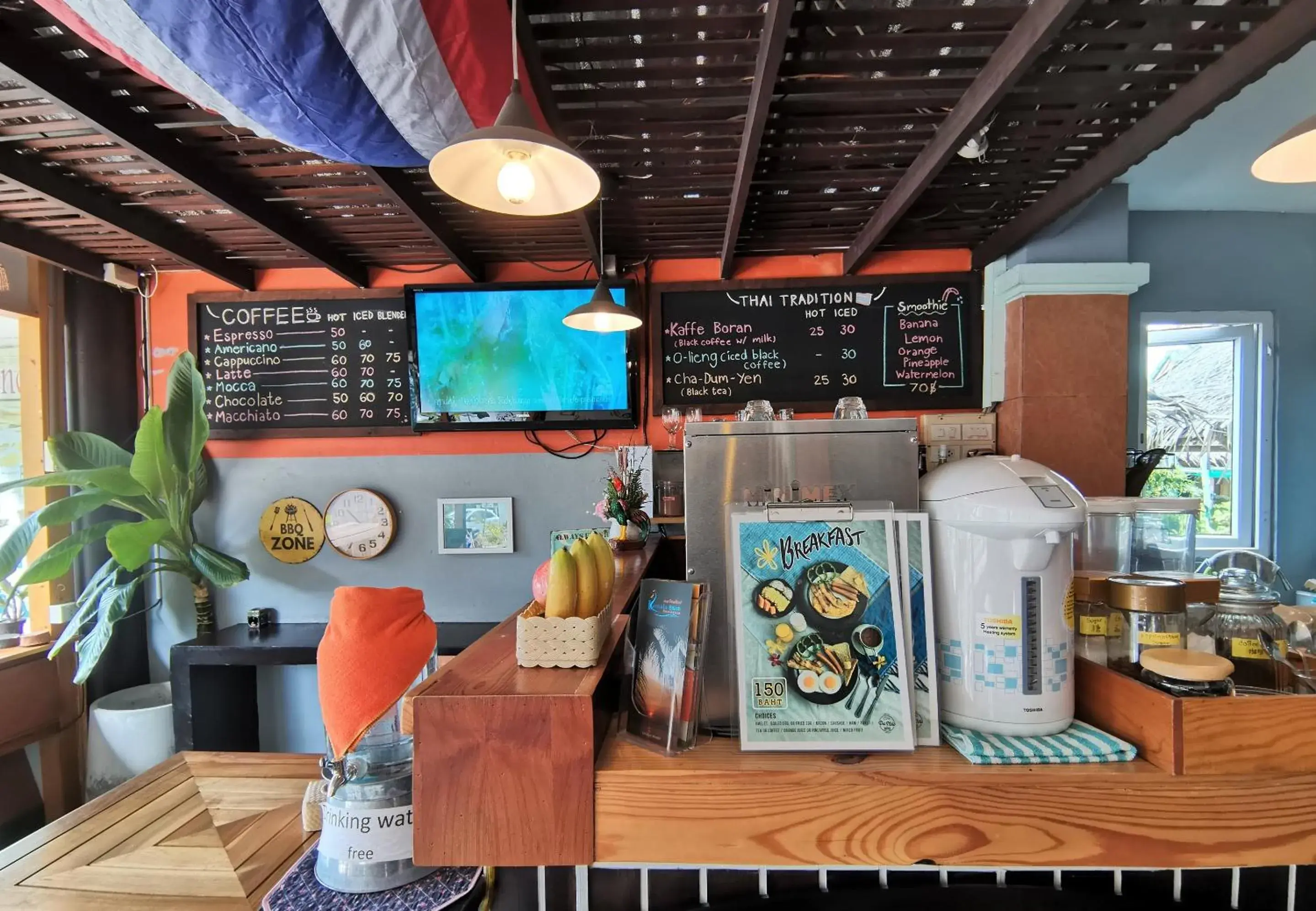 Restaurant/places to eat in Kamala Beach Residence Restaurant/places to eat in Kamala Beach Residence