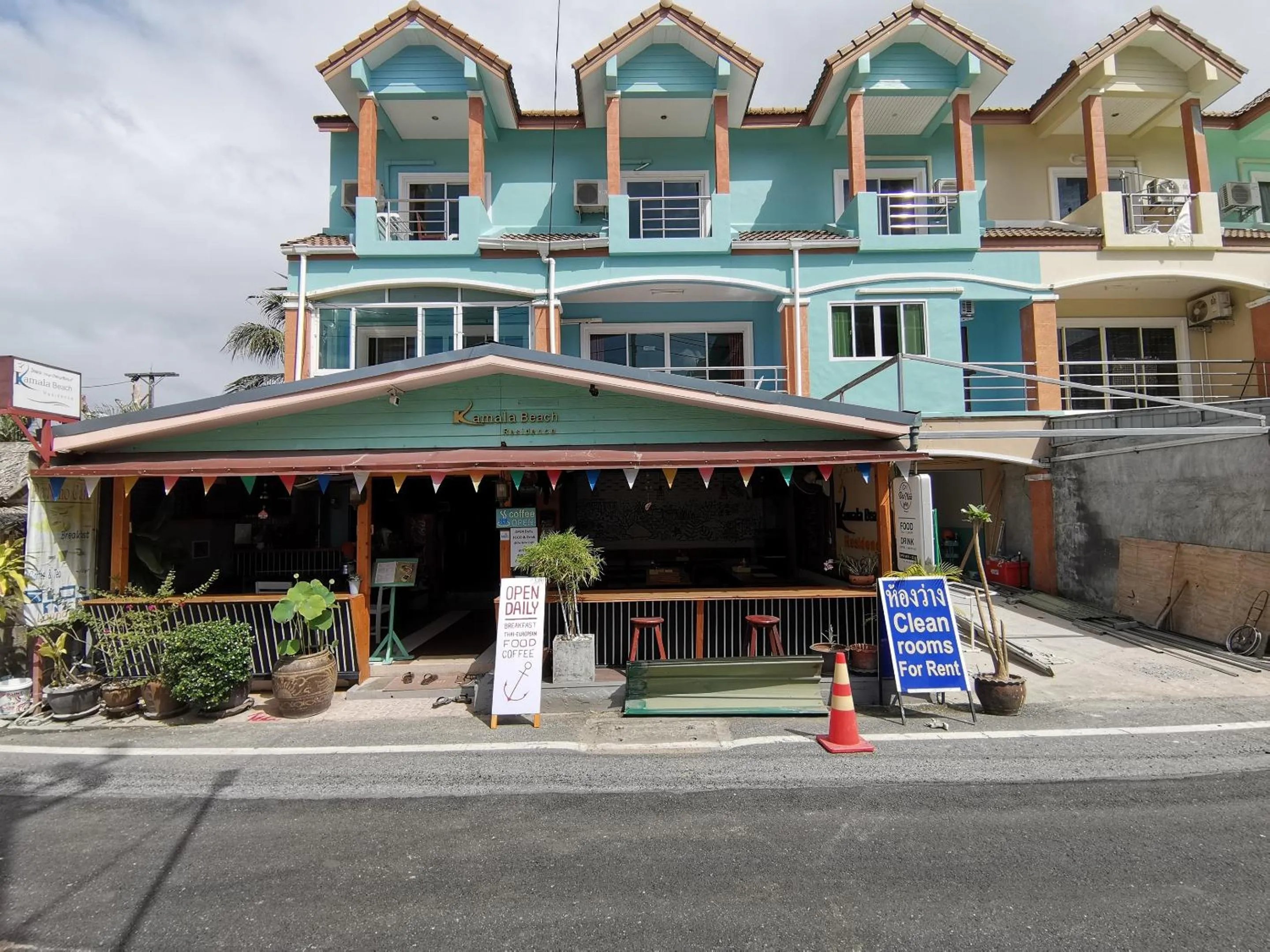 Property building in Kamala Beach Residence