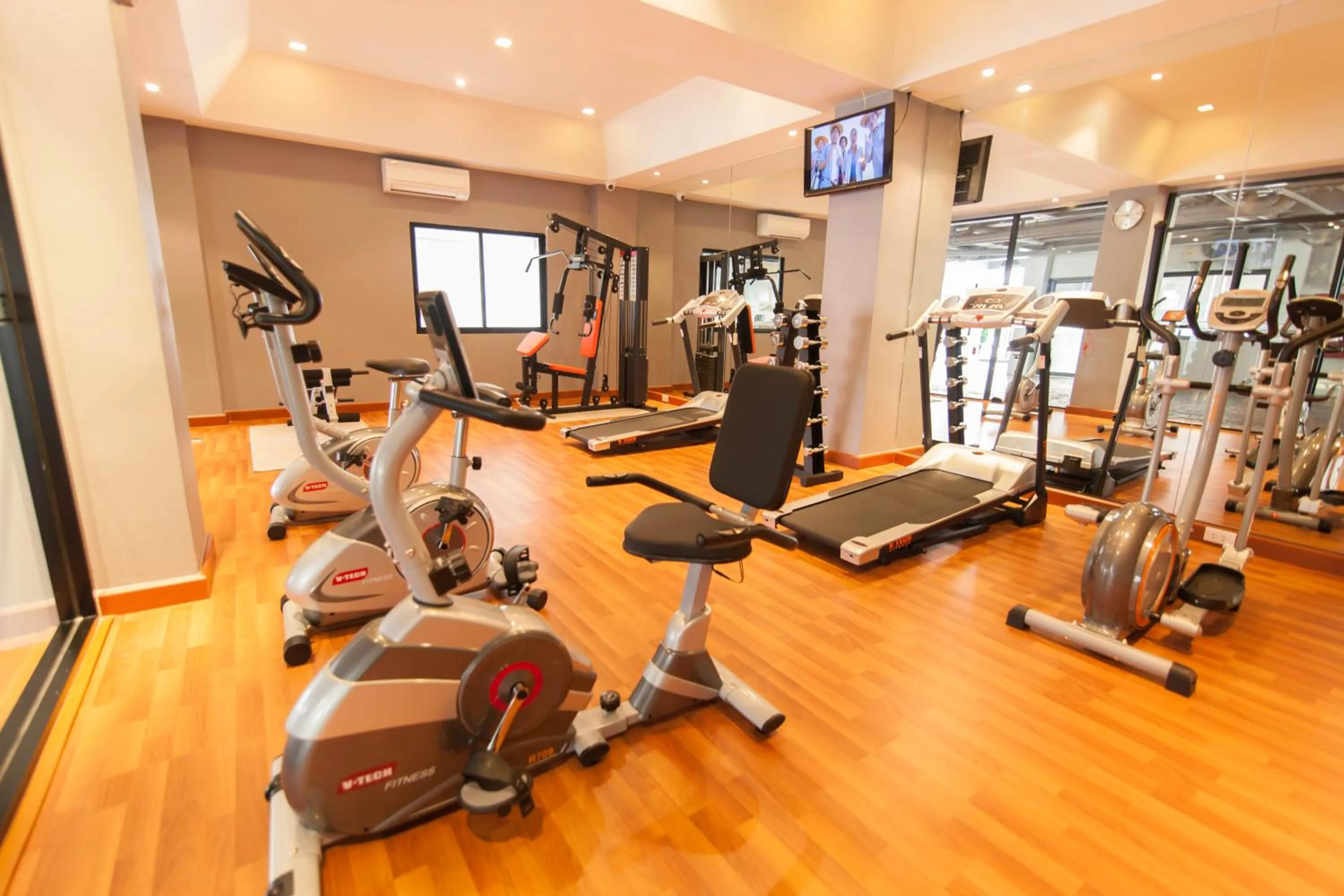 Fitness centre/facilities in Racha Residence