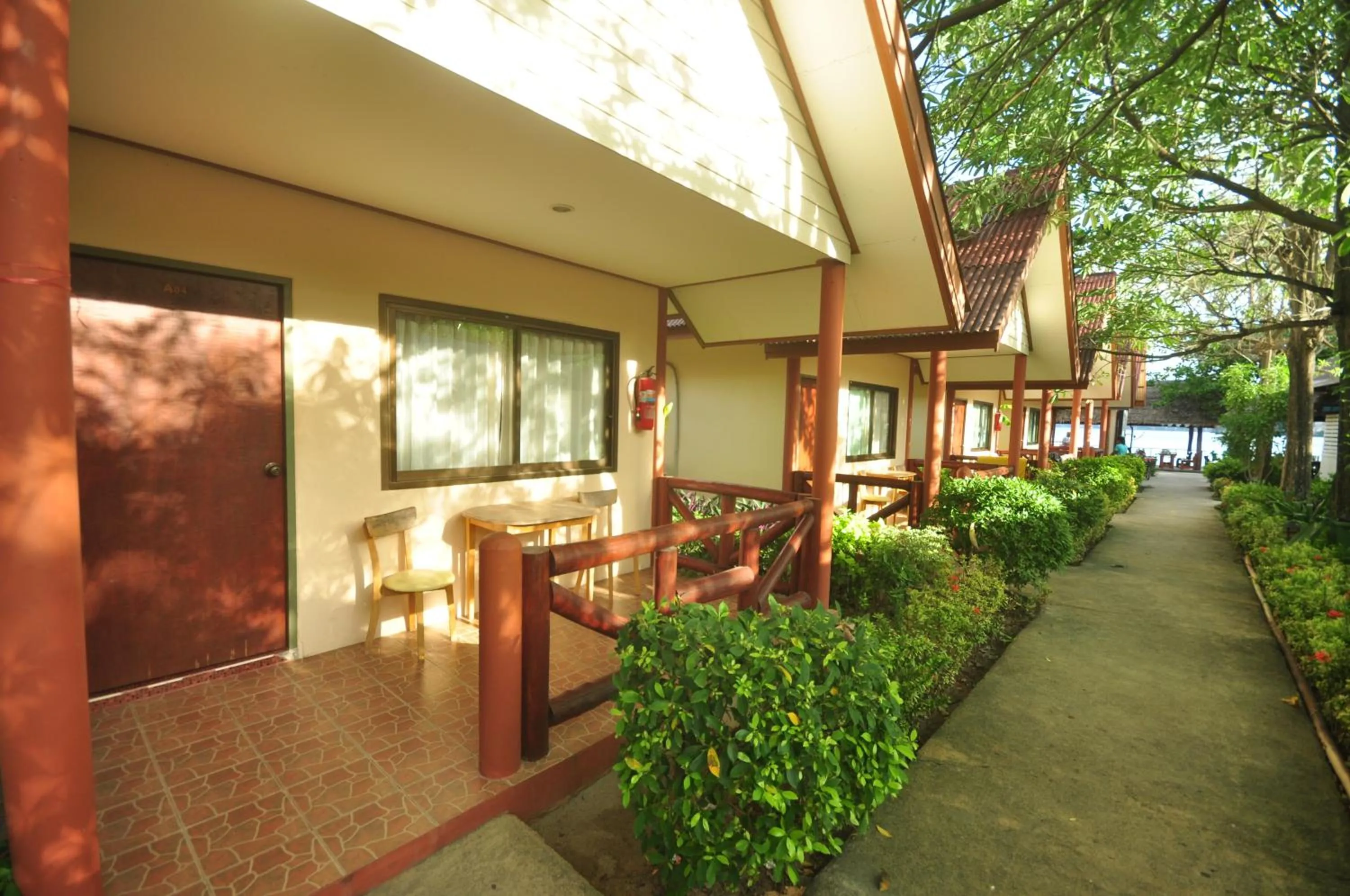 Facade/entrance in Phi Phi Rimlay Resort