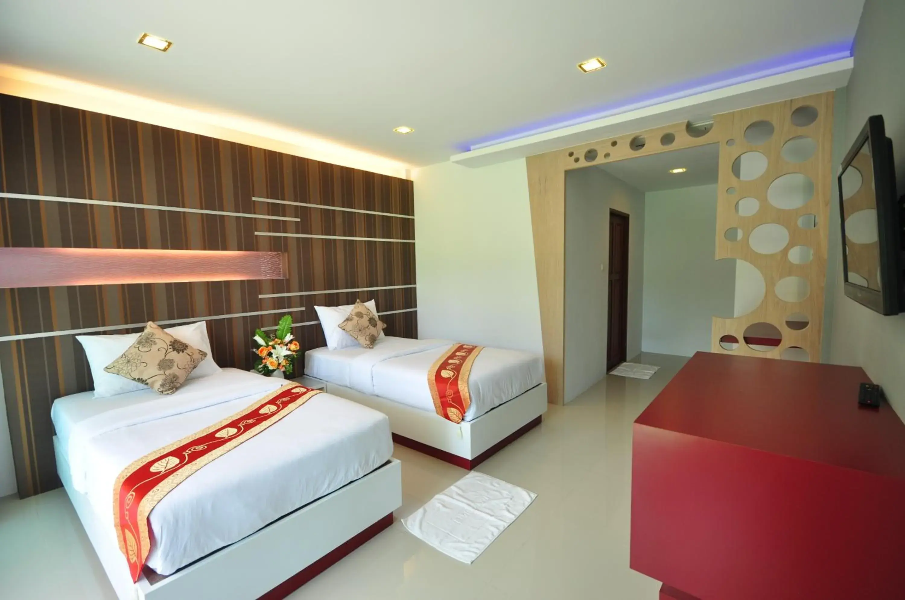 Bed in Phi Phi Rimlay Resort Bed in Phi Phi Rimlay Resort