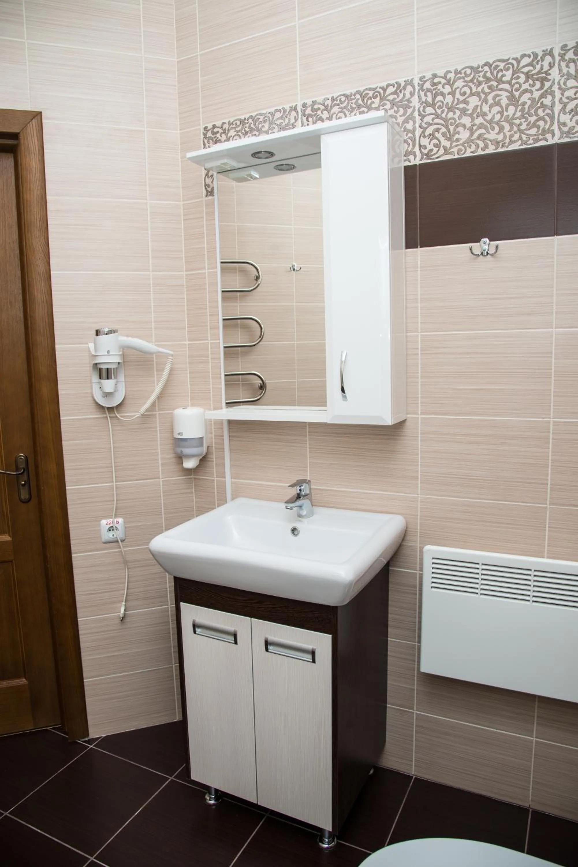 Shower in 12 Months Mini Hotel