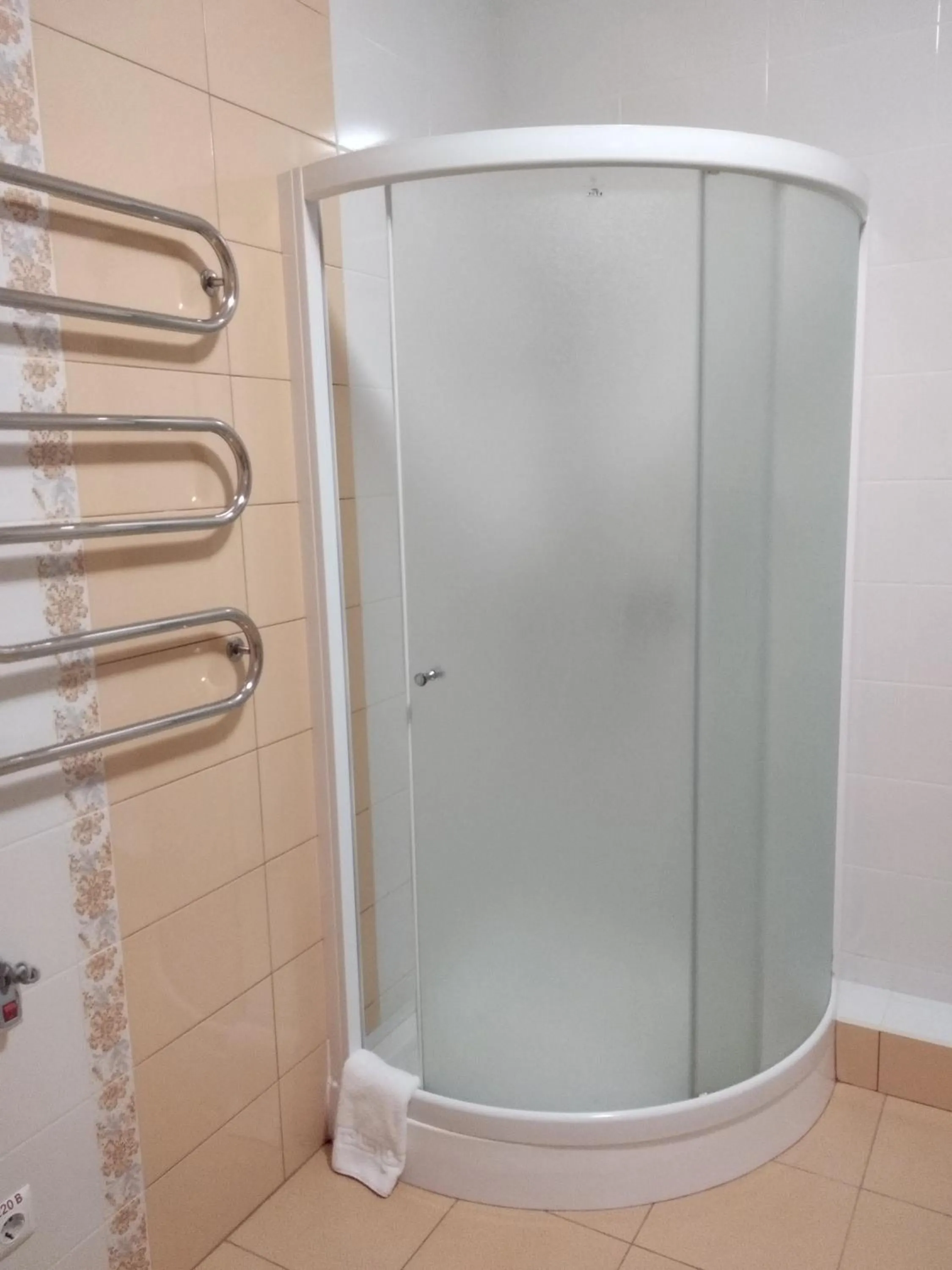 Shower in 12 Months Mini Hotel