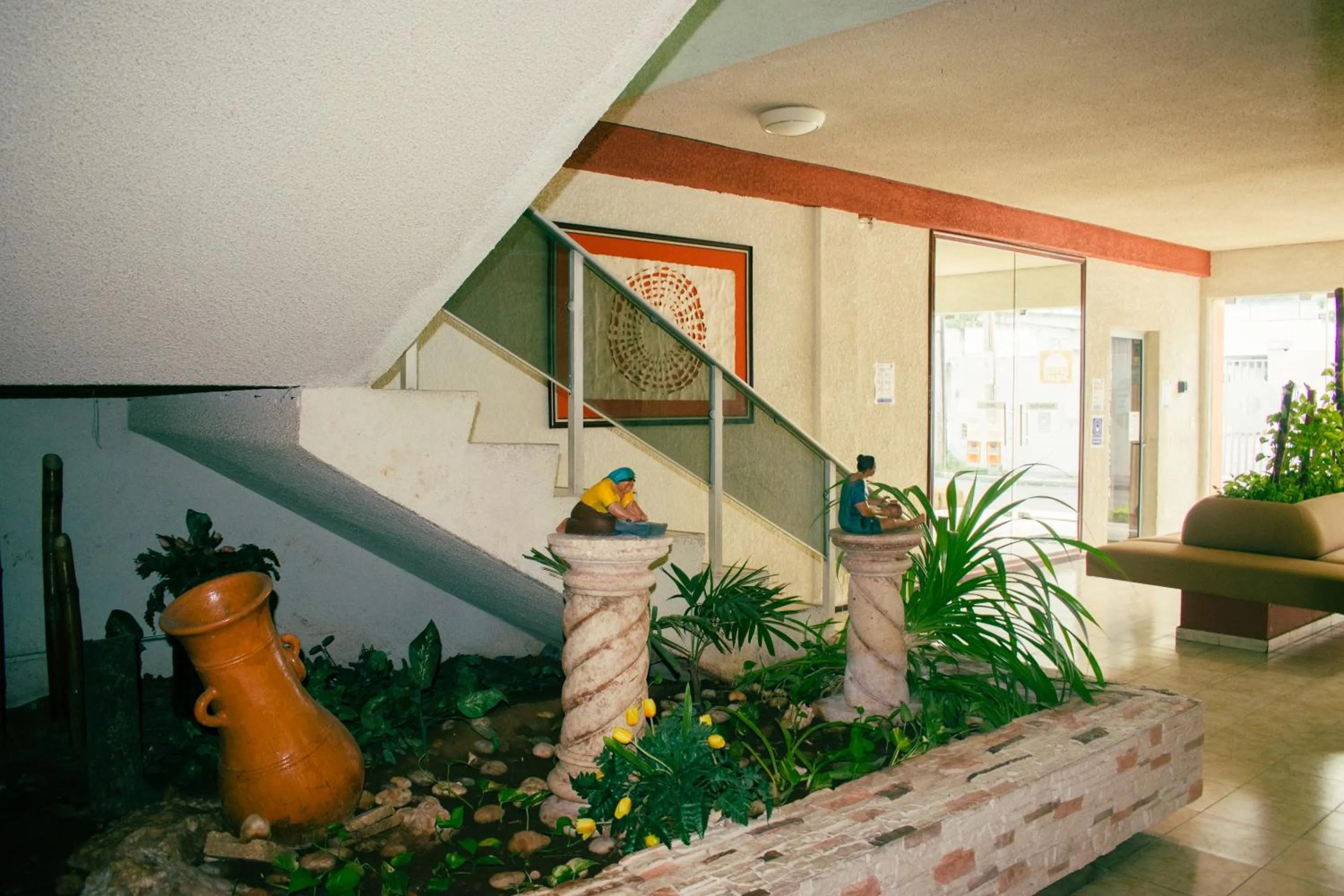 Suites del Sol Hotel & Apartments