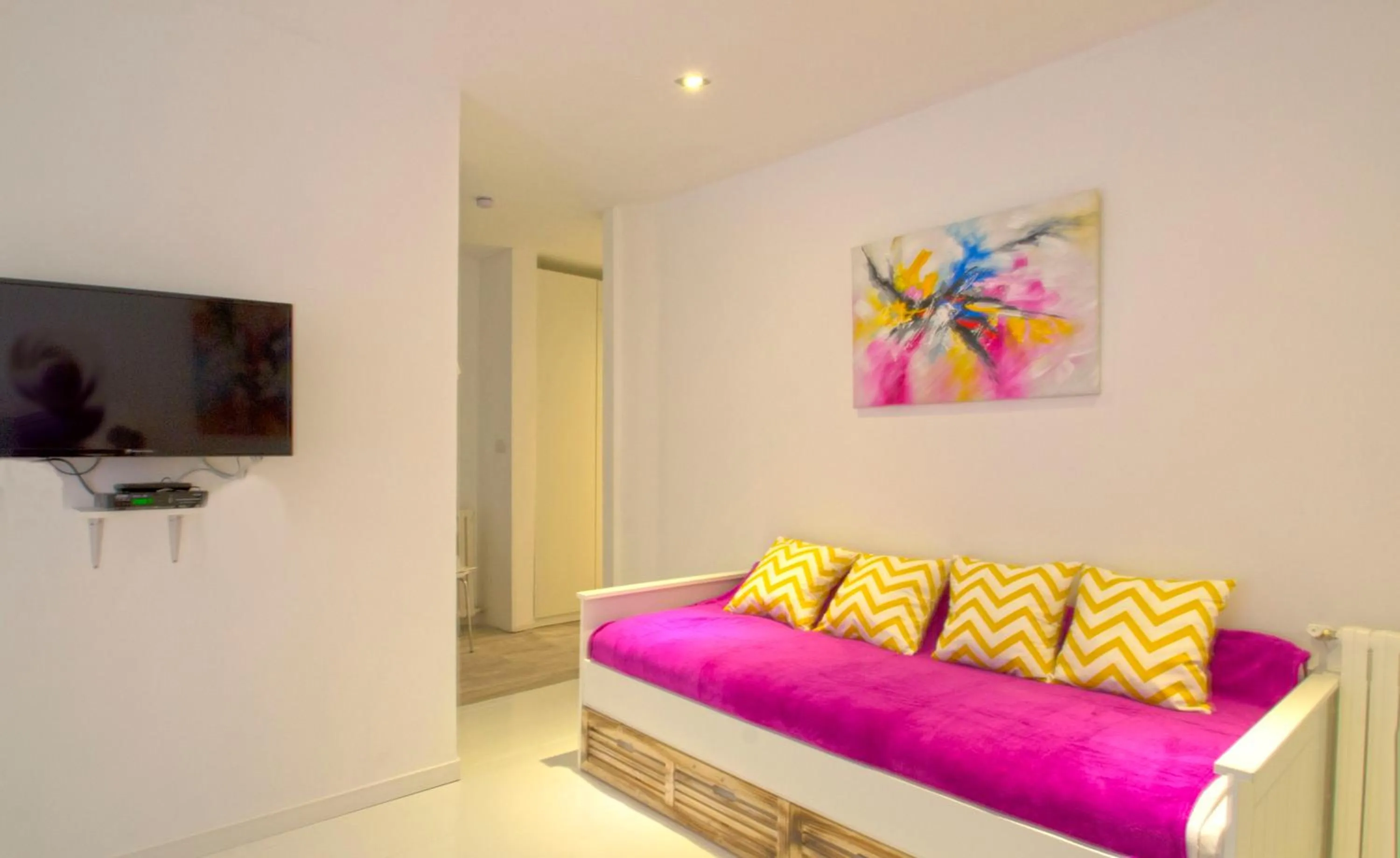 Property building in Maison La Douane - Comprends nettoyage professionnel et le linge
