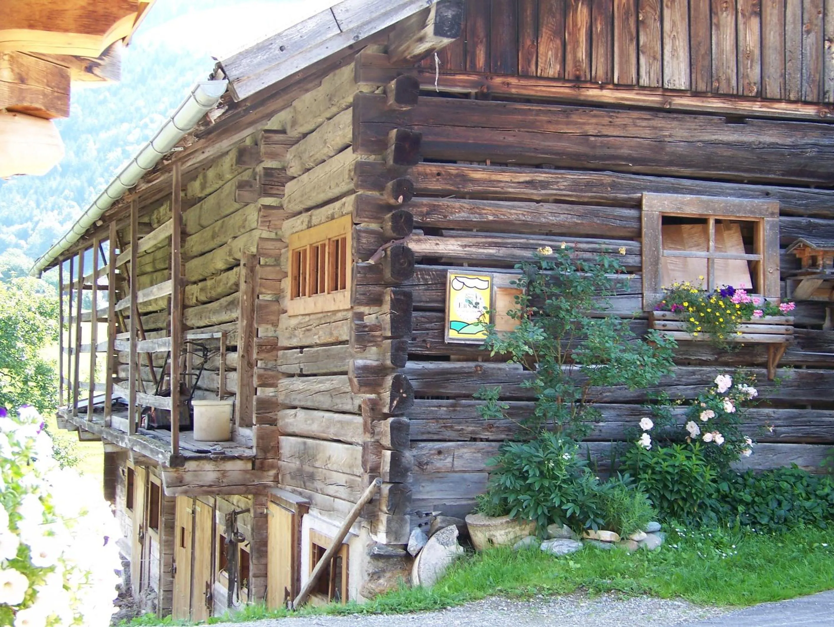 Facade/entrance in Gasthof Pesbichl