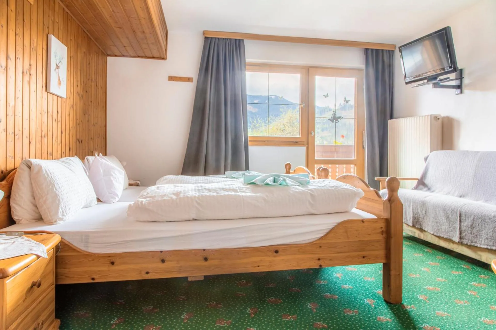 Bedroom, Bed in Gasthof Pesbichl