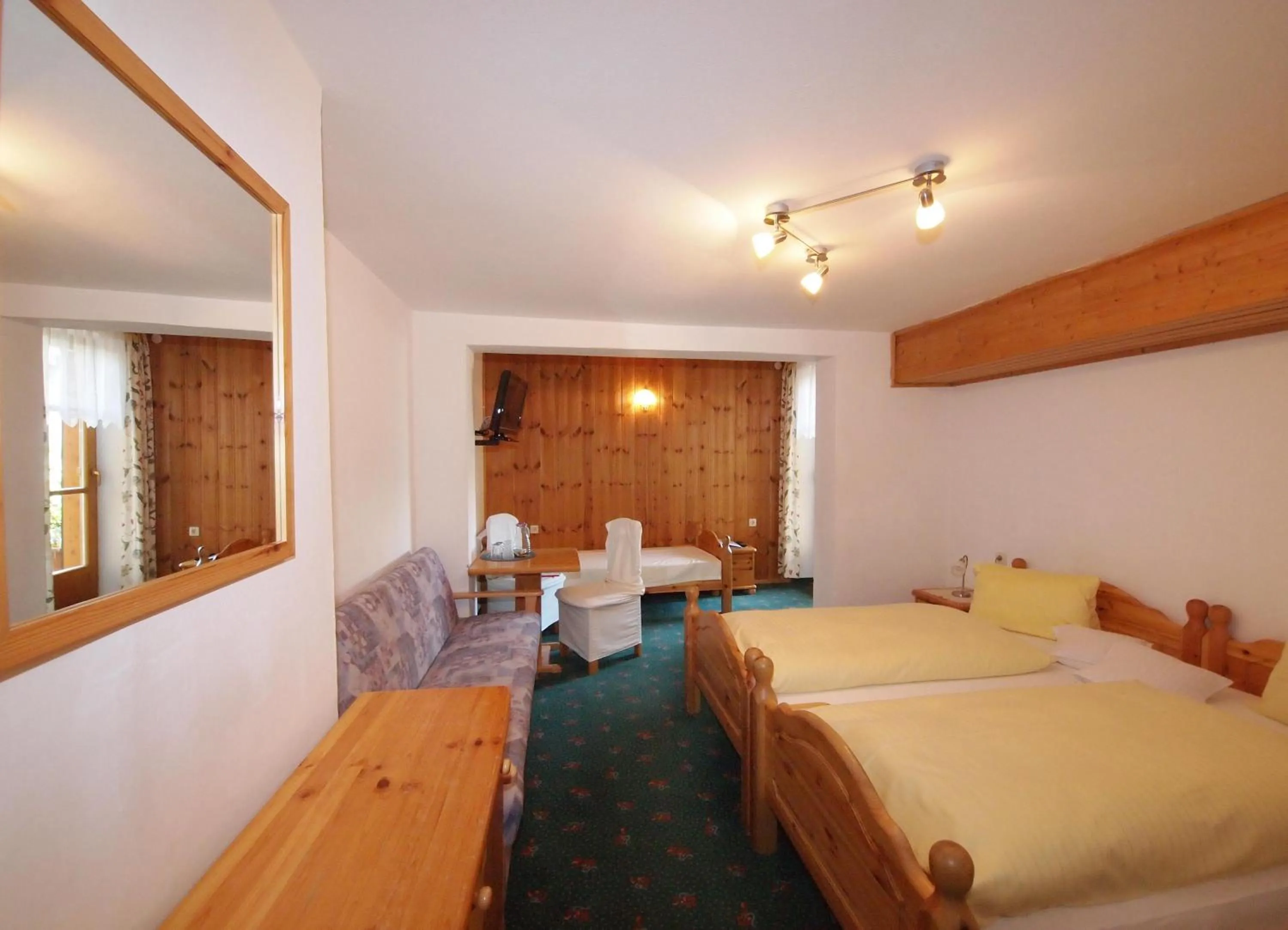Photo of the whole room, Bed in Gasthof Pesbichl